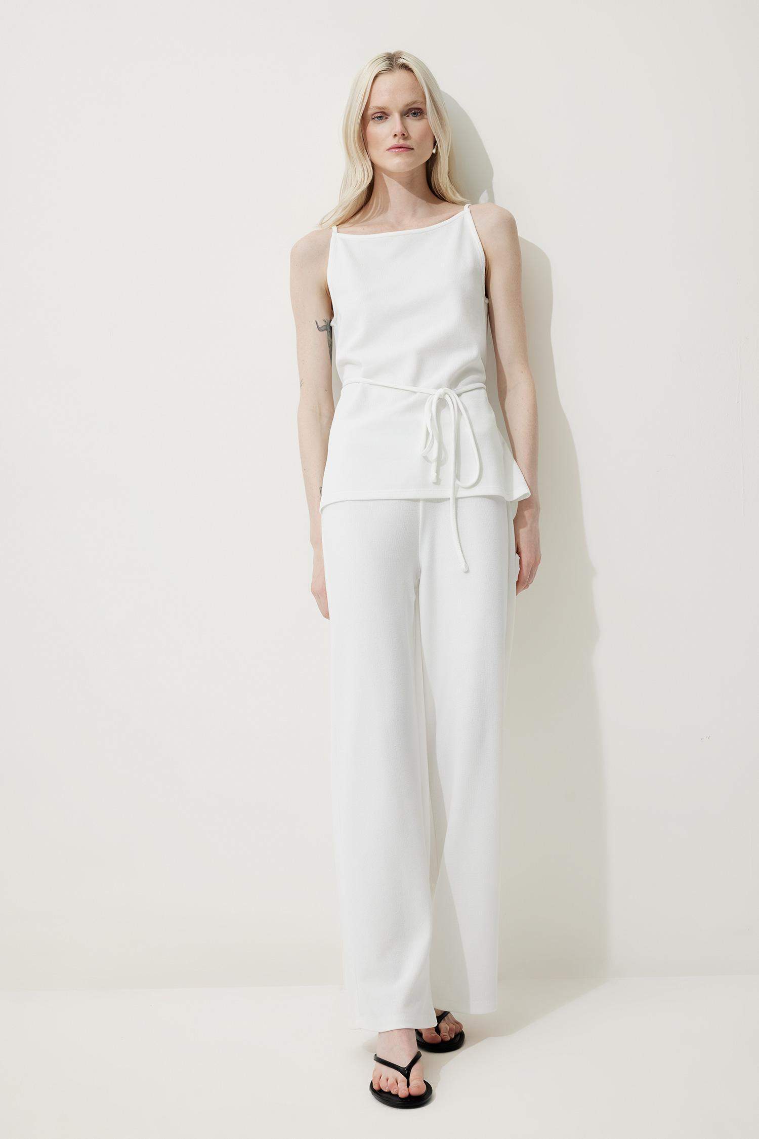 Брюки с широкими штанинами, стандартная посадка