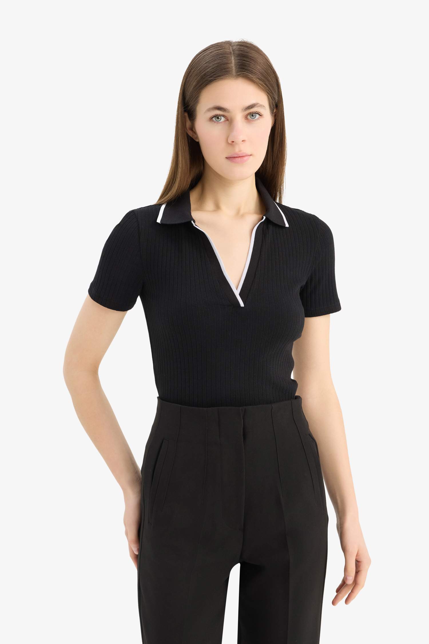 Slim Fit Dar Kesim Polo Yaka Fitilli Kaşkorse Kısa Kollu Tişört