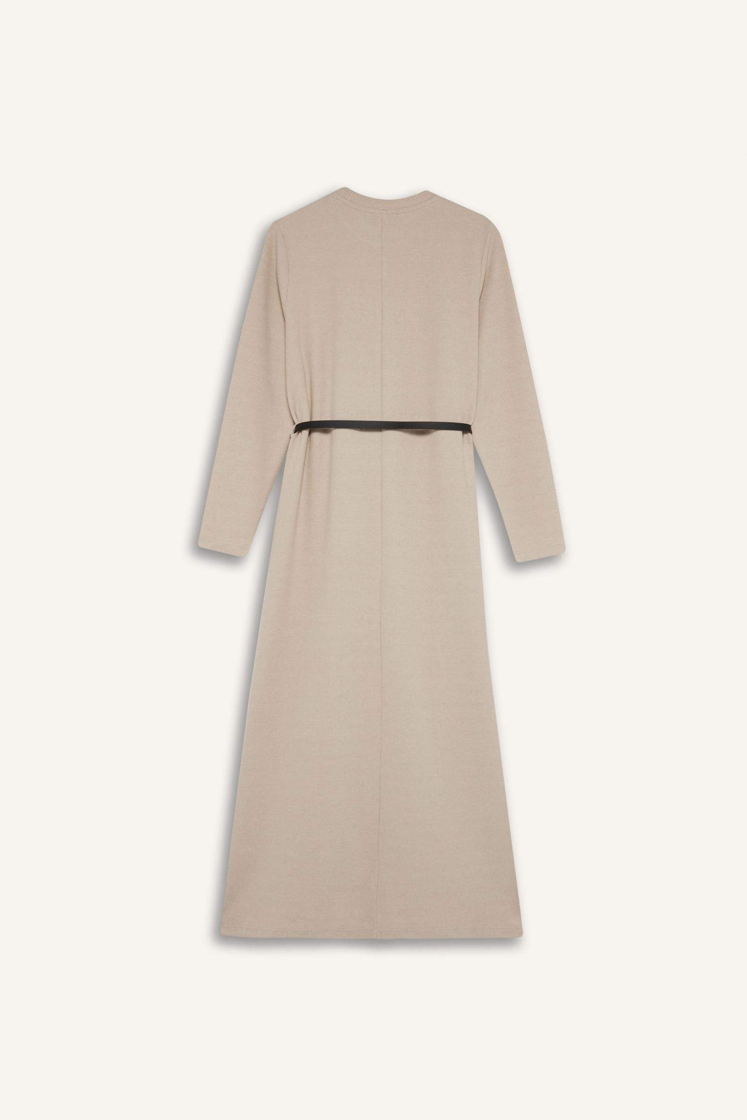 Regular Fit Crew Neck Belted Selanik Fabric Maxi Dress