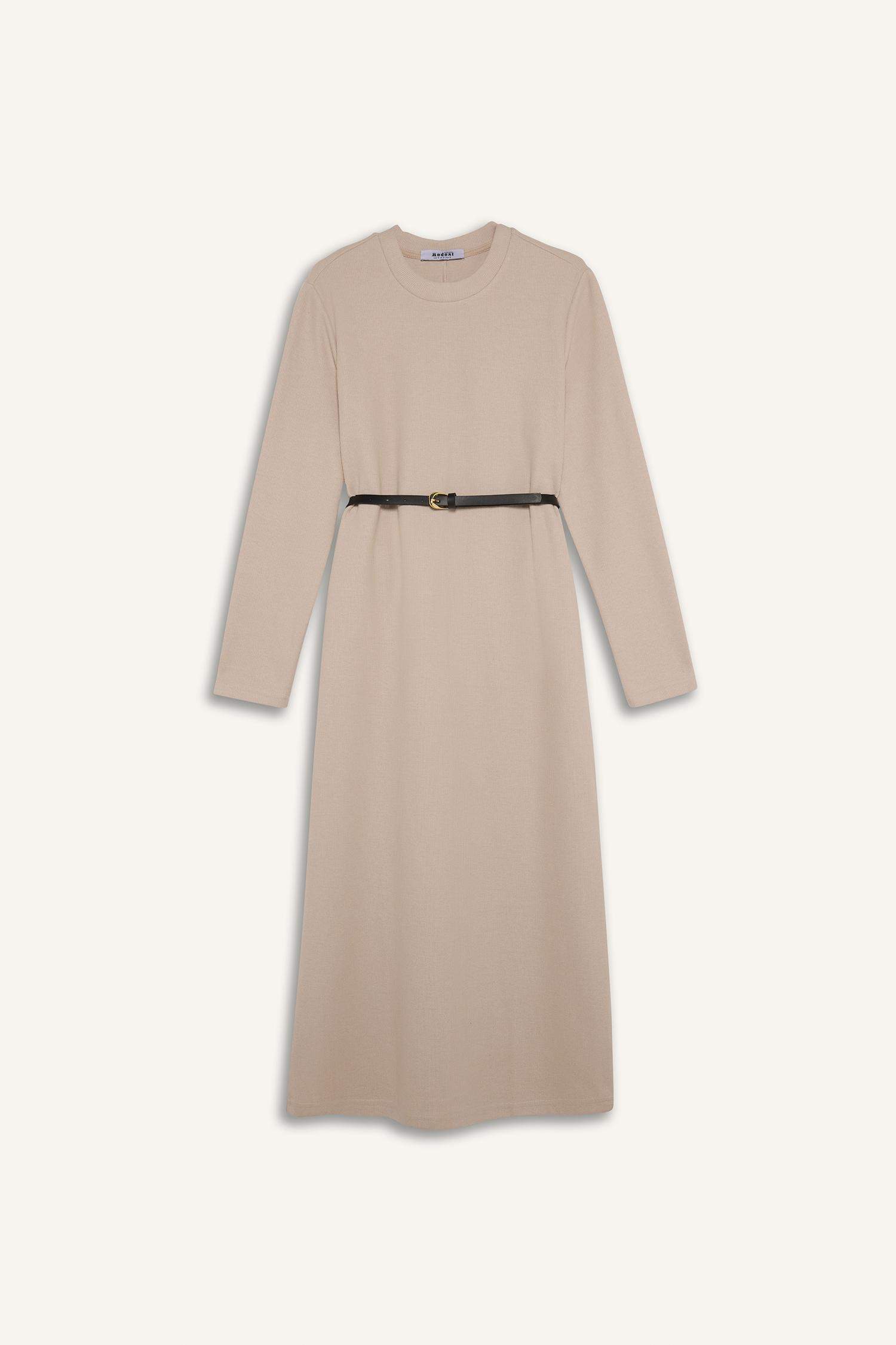 فستان ميدي محاك ردن طويل سادة قصة عادية بحزام وياخة مستديرة