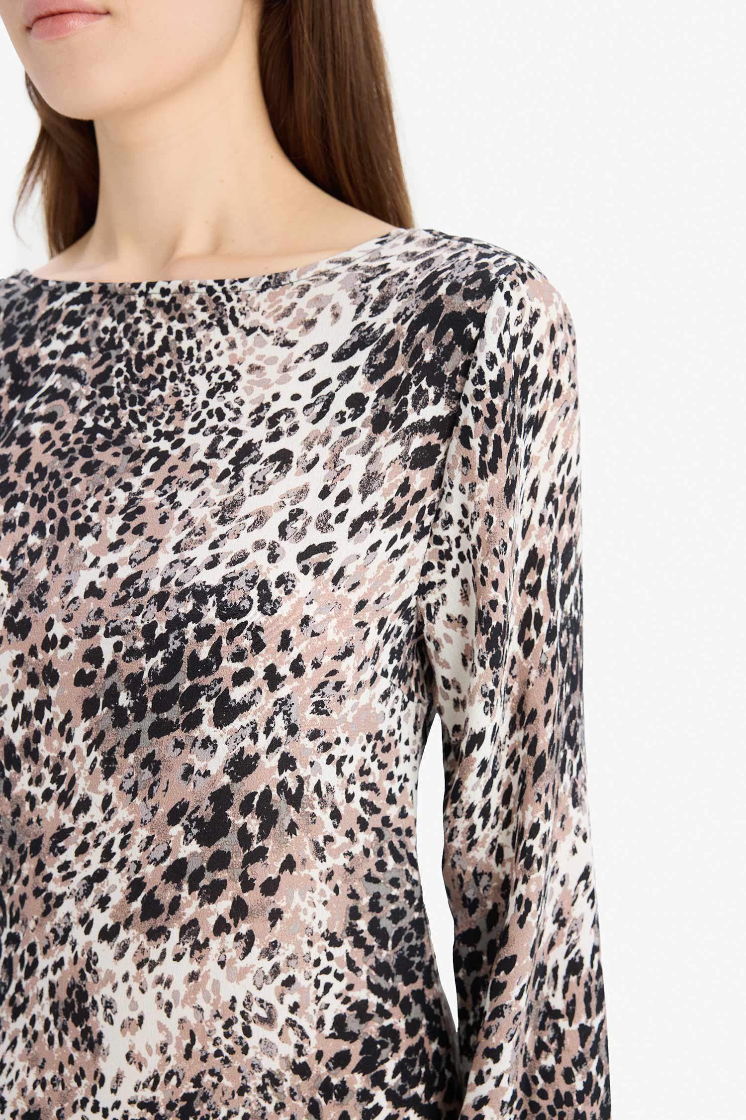 A Kesim Kayık Yaka Leopar Desenli Maroken Uzun Kollu Midi Elbise