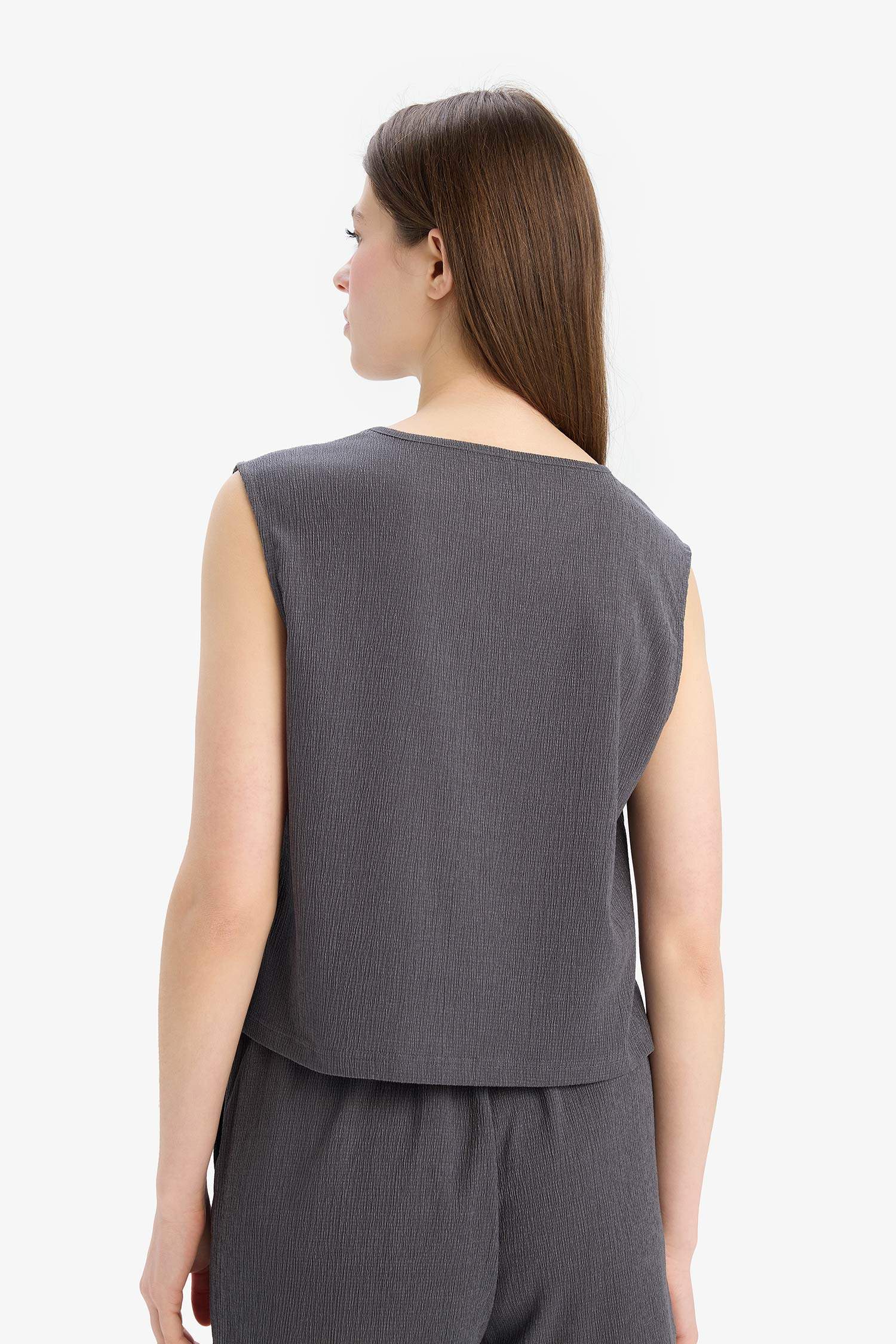 Regular Fit Crew Neck Crepe Blouse