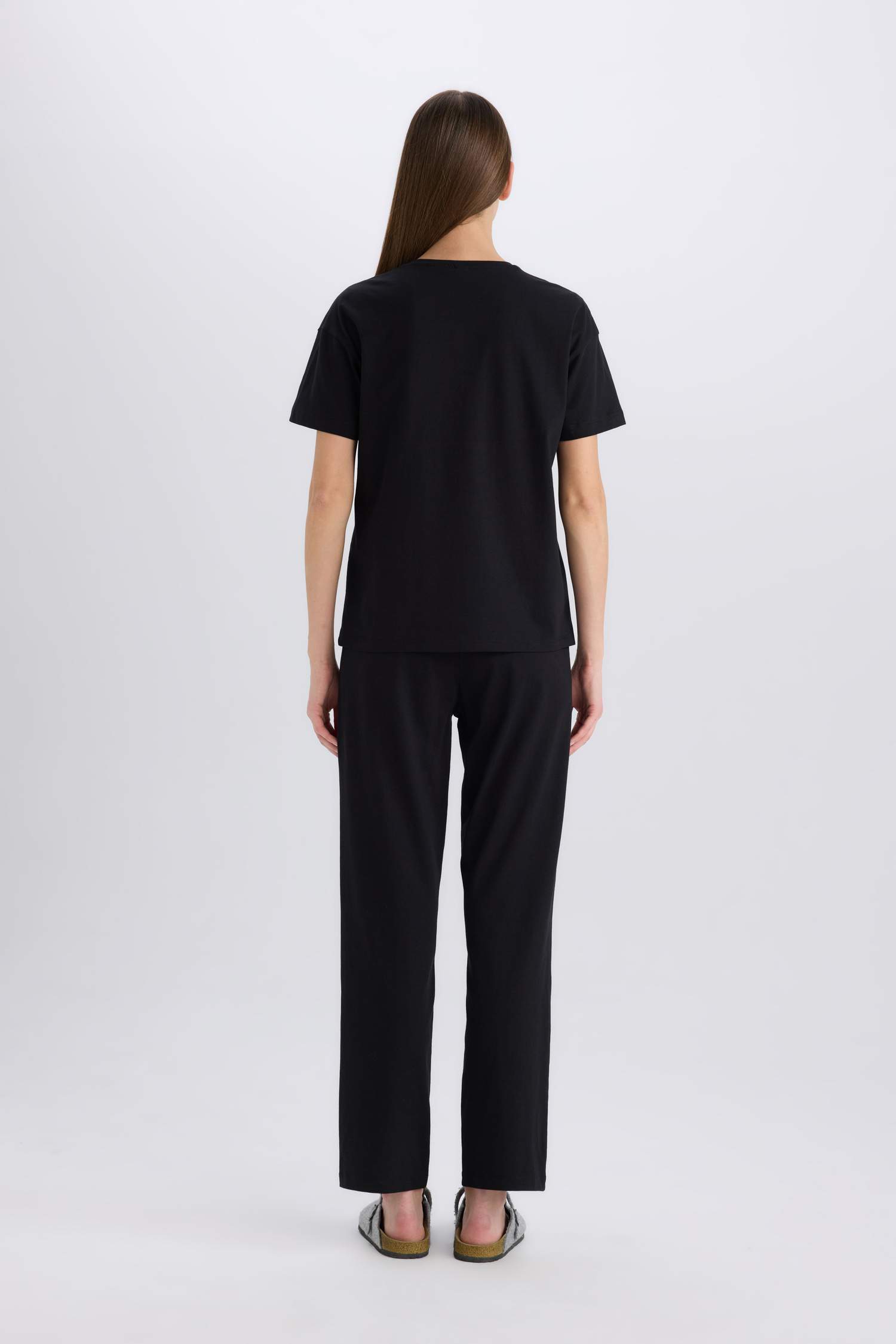 Pijama Takımı Bisiklet Yaka Kısa Kollu Üst Beli Lastikli Uzun Altı-Fall in Love