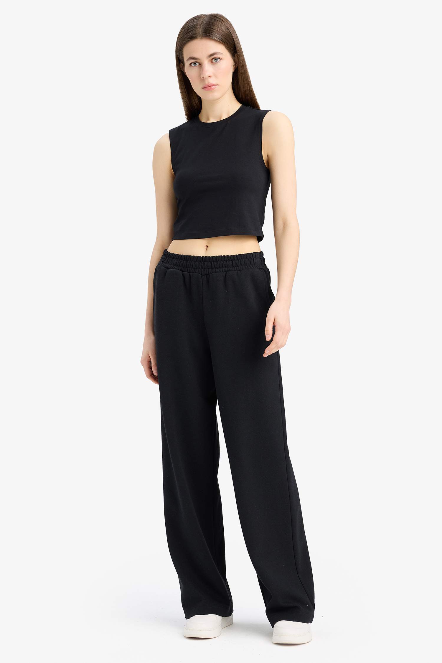 Slim Fit Basic Round Collar Tank Top