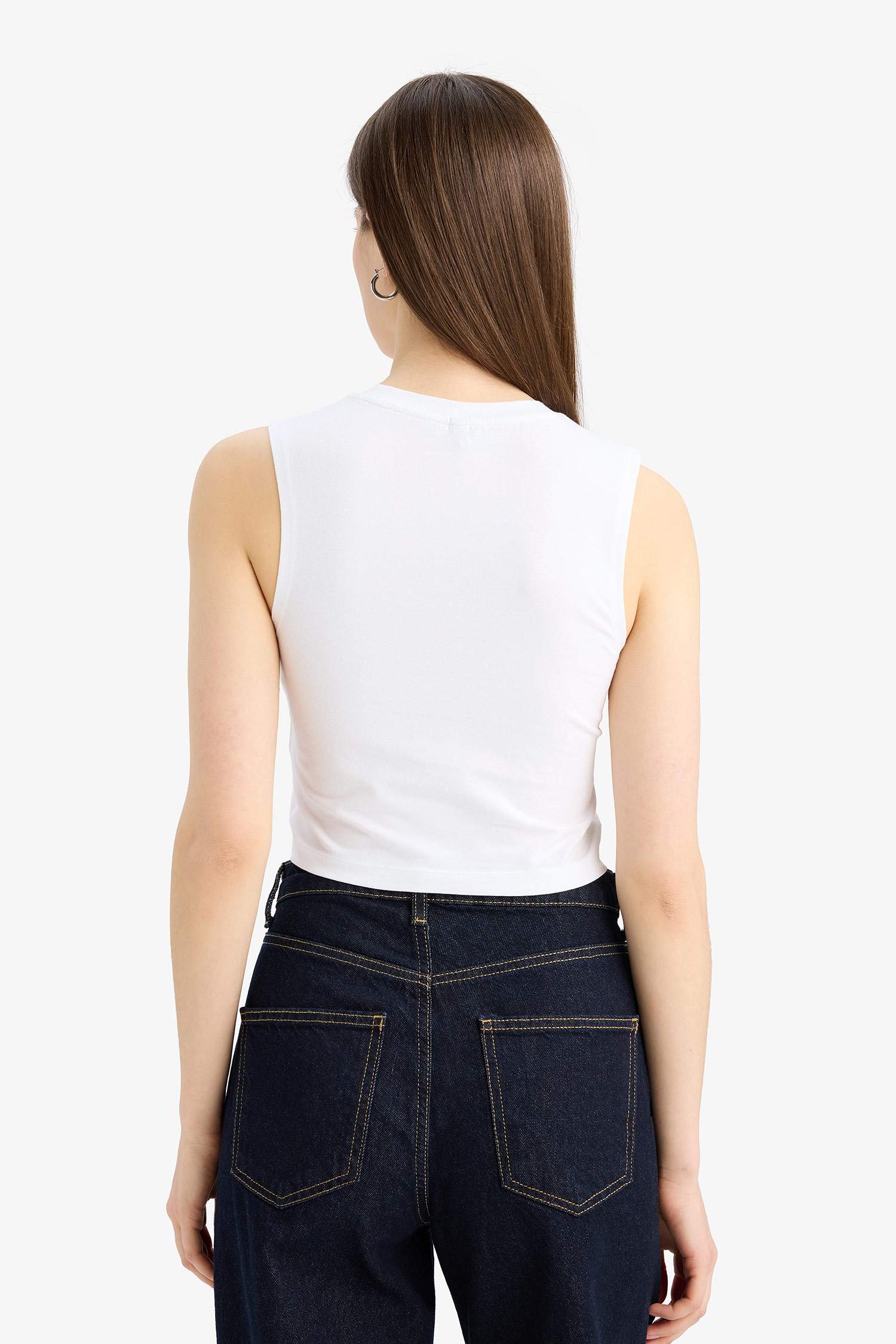 Slim Fit Basic Round Collar Tank Top