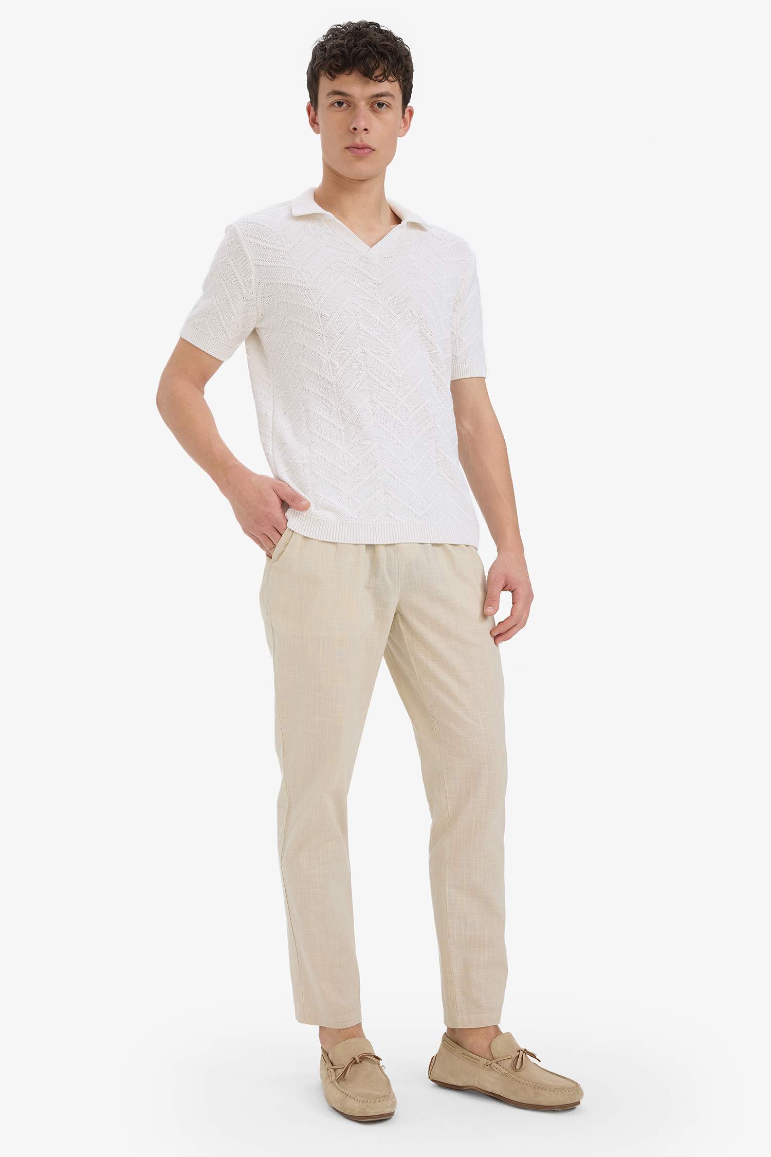 Standard Fit Resort Neck Knitwear Polo T-Shirt