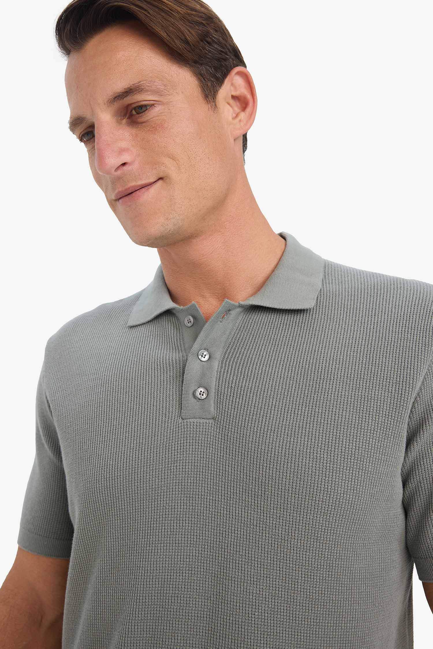 %100 Pamuk Standart Fit Polo Yaka Kısa Kollu Triko Tişört