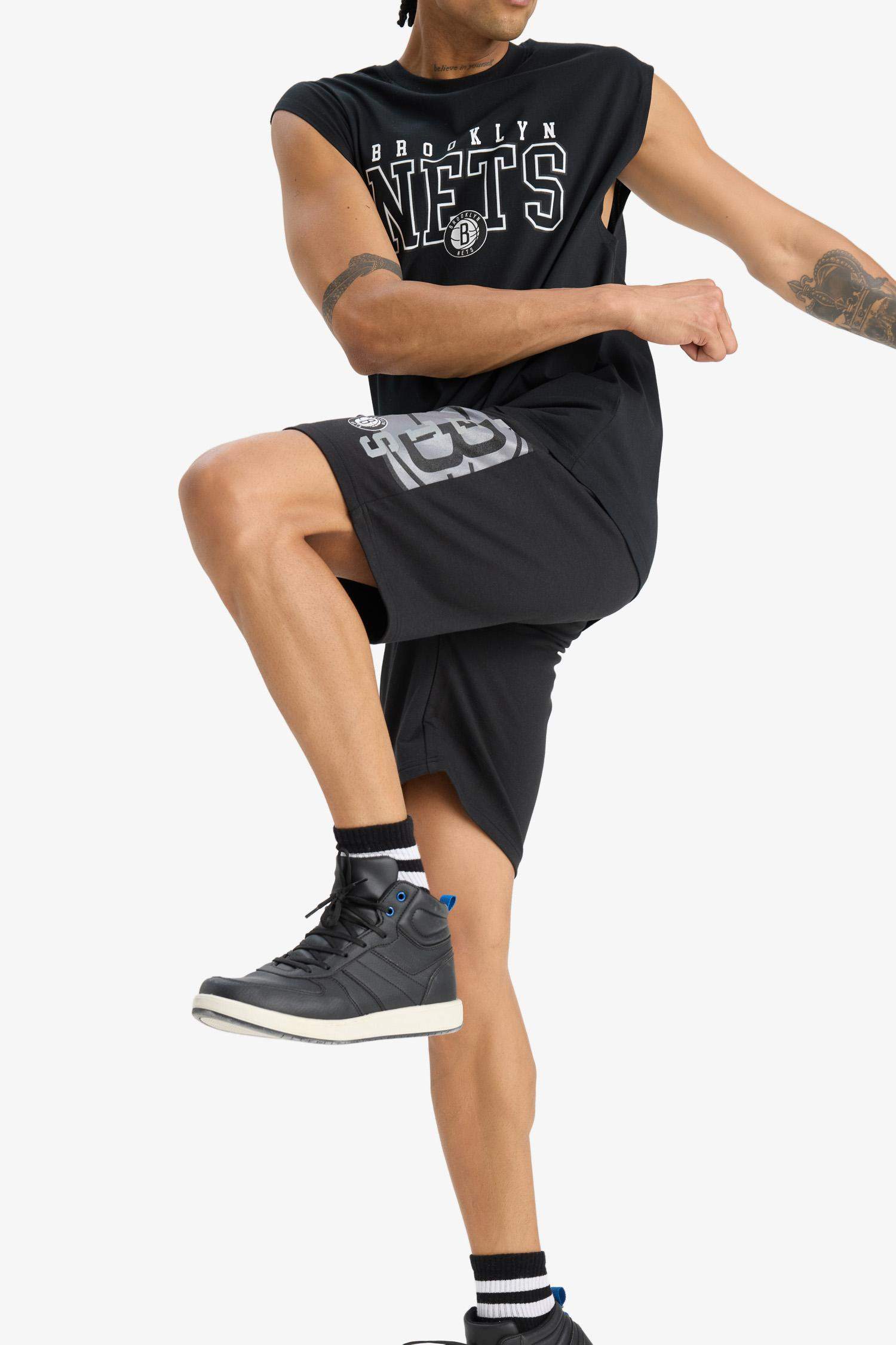 DeFactoFit NBA Brooklyn Nets Standart Fit Kısa Paça Şort