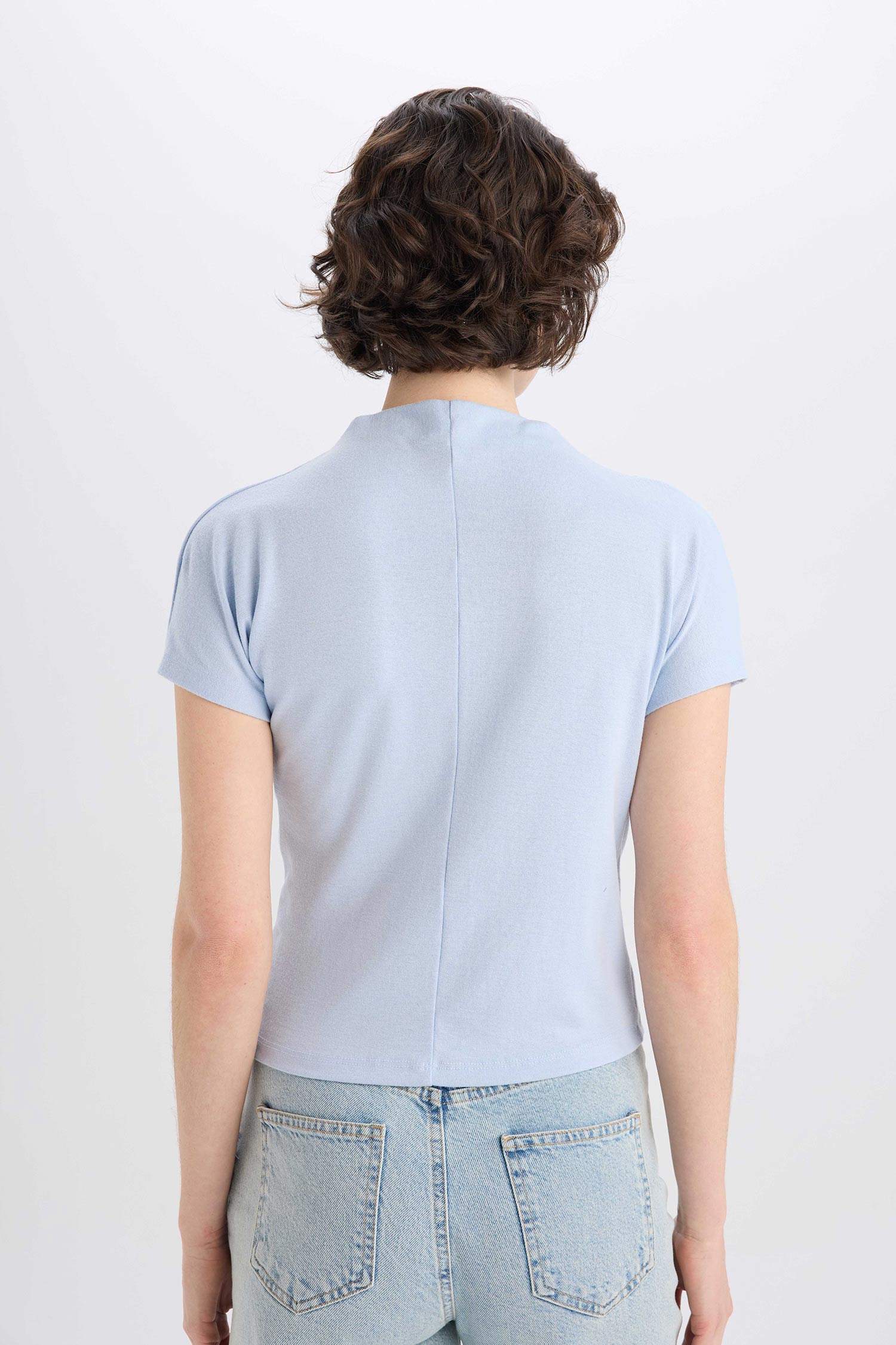 Slim Fit Dar Kesim Bisiklet Yaka Basic Düz  Ribana Kısa Kollu Tişört