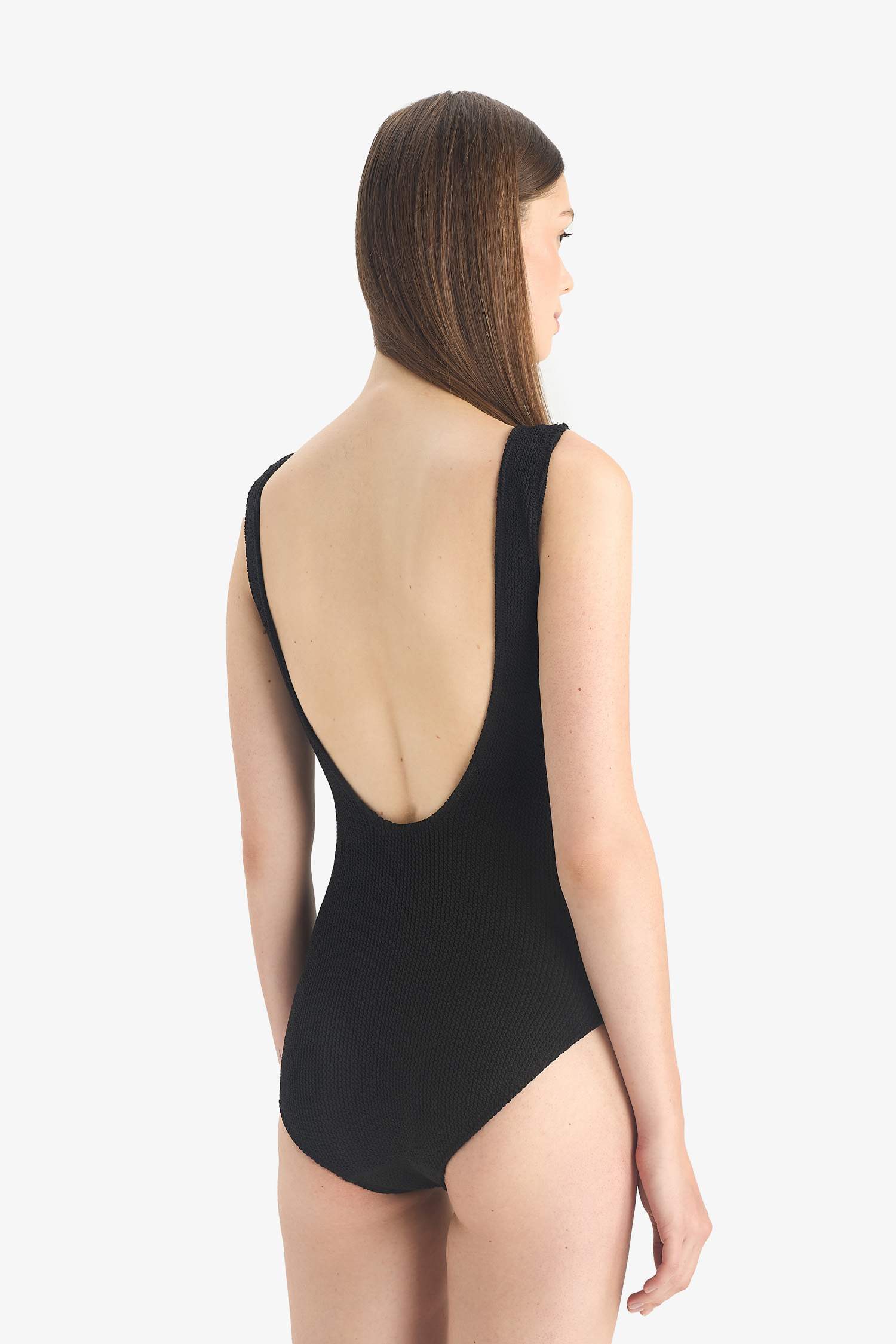 مايو سباحة قصة عادية من Fall in Love