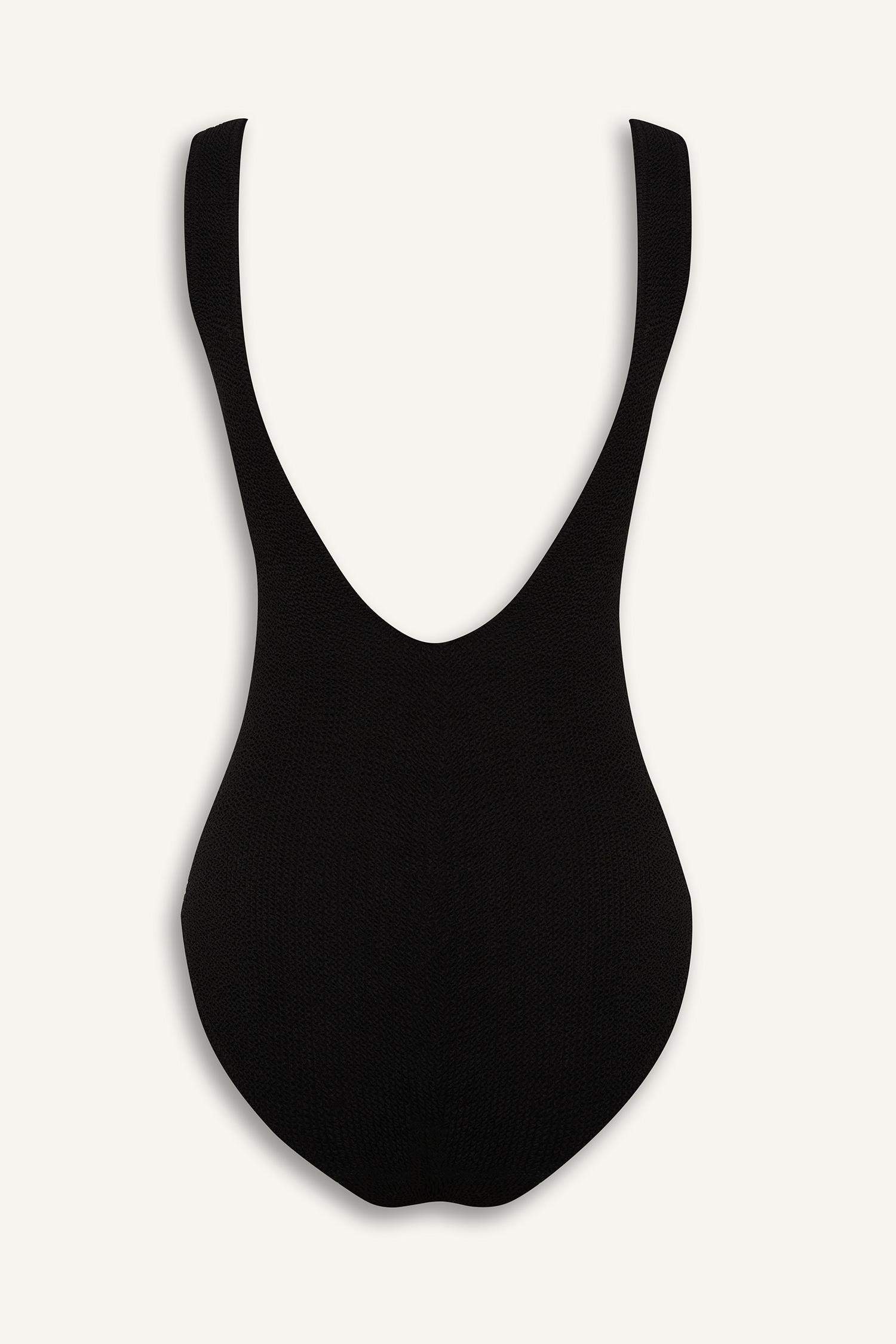 مايو سباحة قصة عادية من Fall in Love