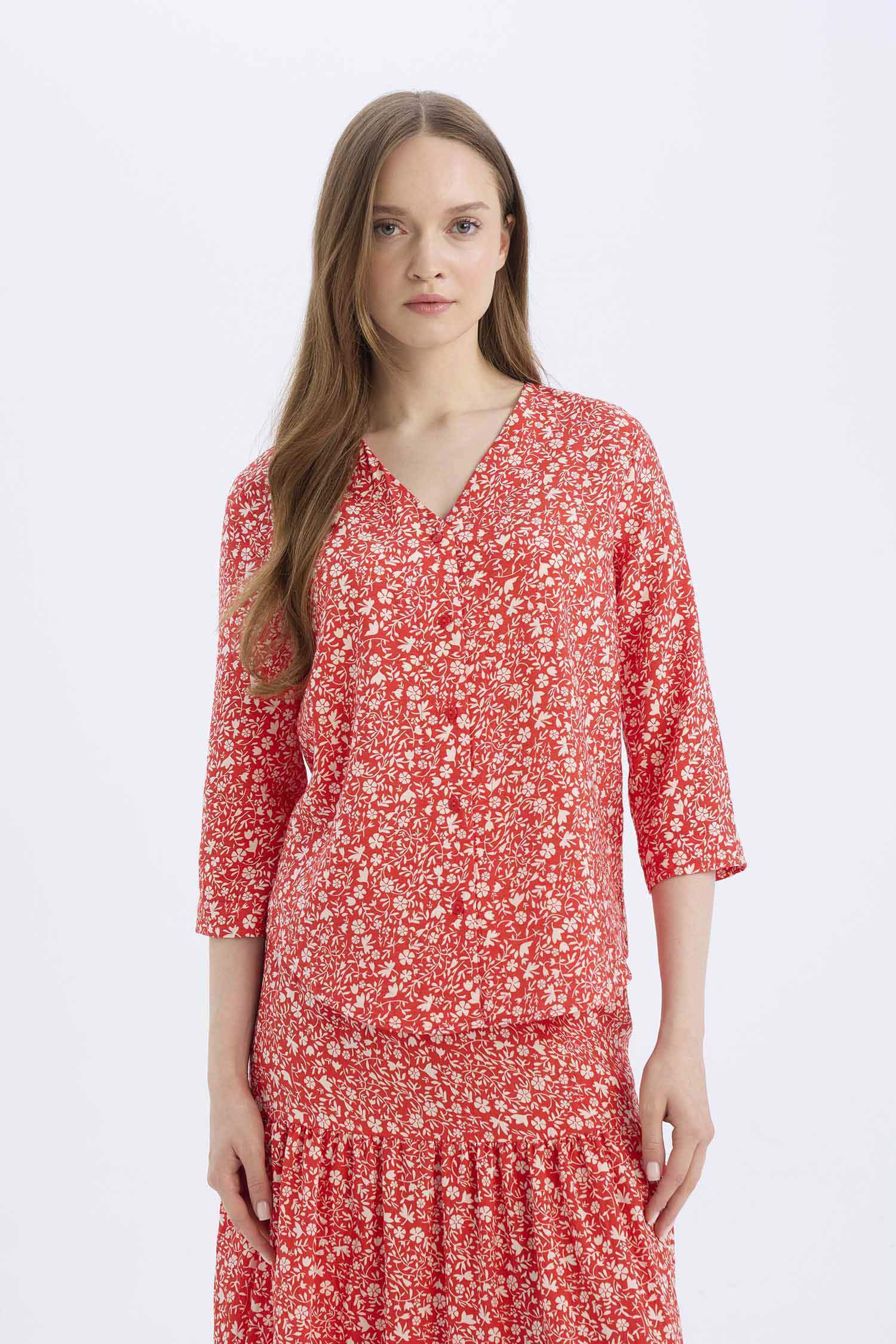 قميص ردن طويل قصة عادية بياخة V