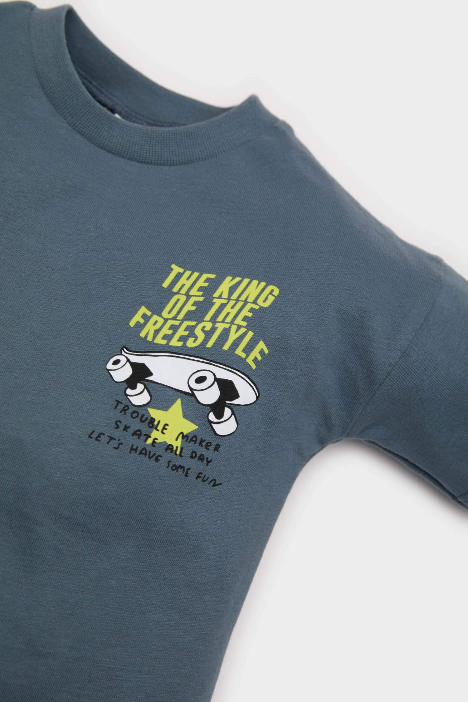 Erkek Bebek Bisiklet Yaka Kaykay Baskılı Uzun Kollu Tişört