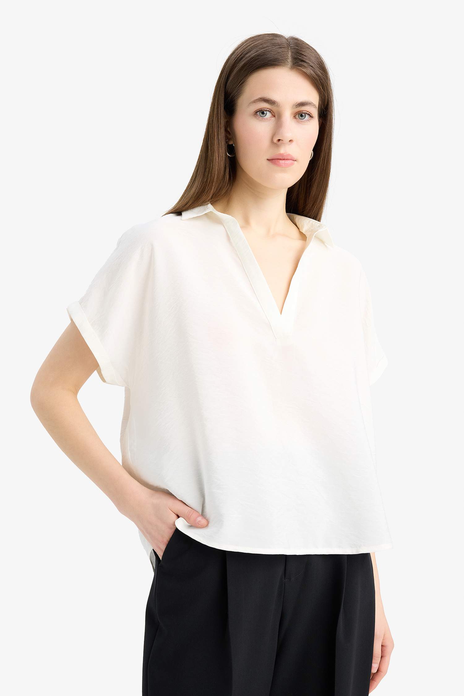 Comfort Fit Shirt Collar Basic Blouse
