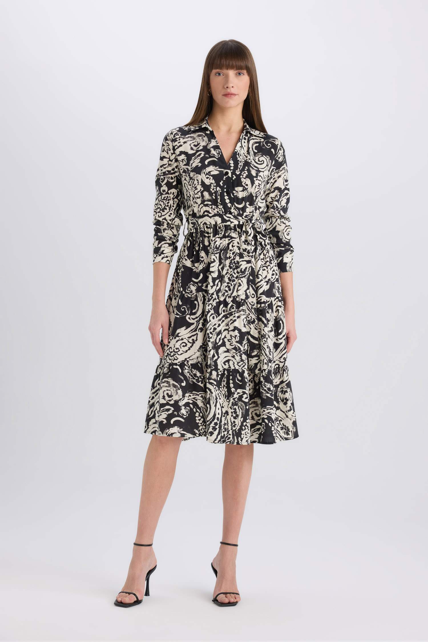 Gömlek Yaka Desenli Uzun Kollu Kuşaklı Midi Elbise