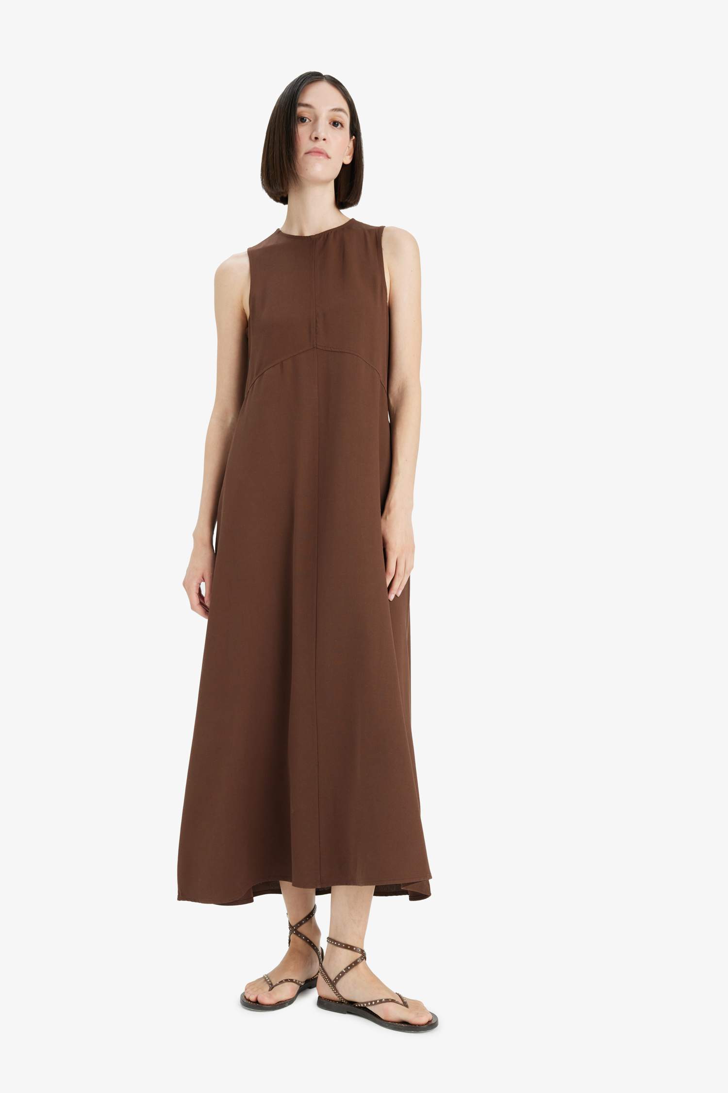 Bisiklet Yaka Keten Karışımlı Kolsuz Maxi Elbise