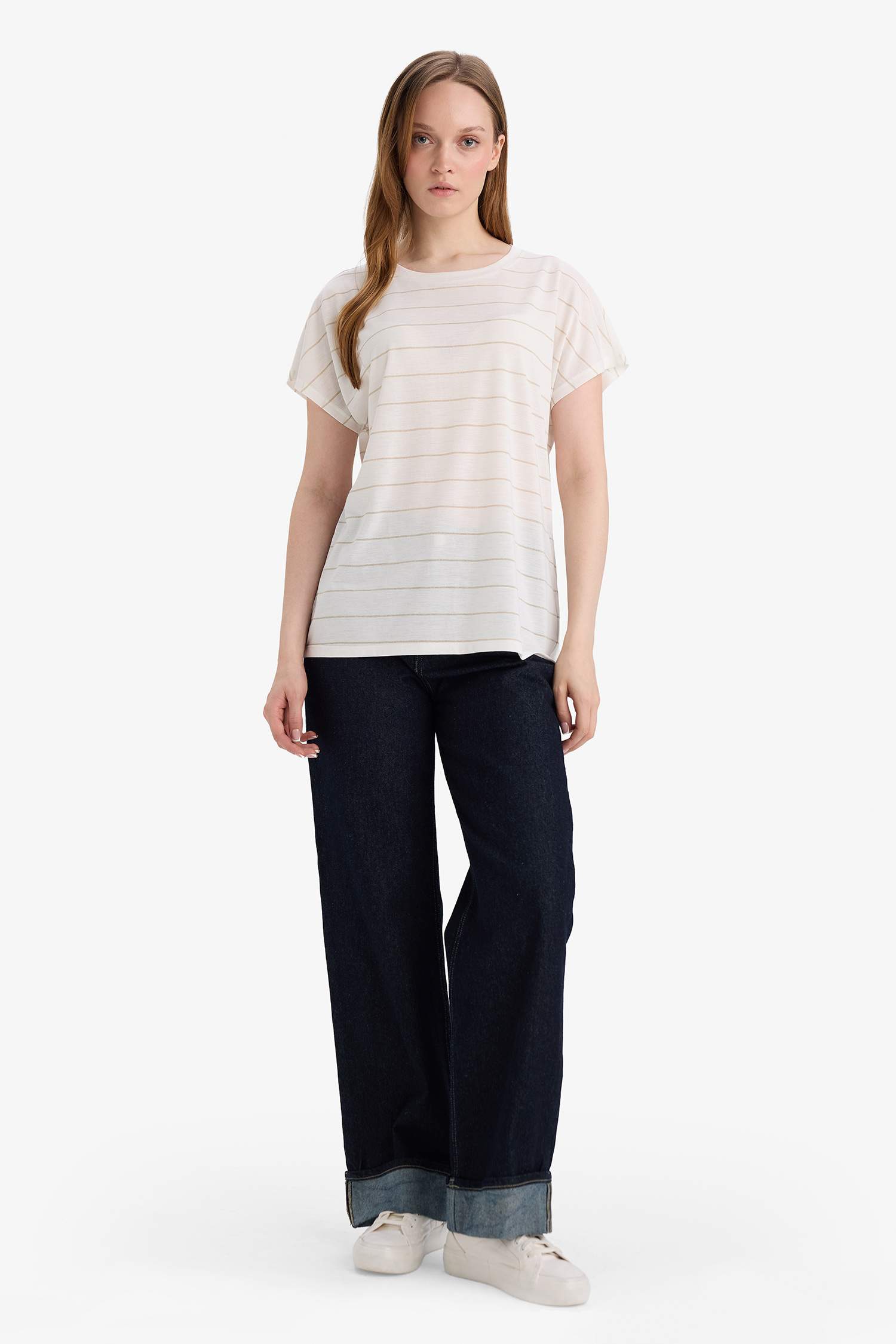 Футболка с круглым вырезом и коротким рукавом