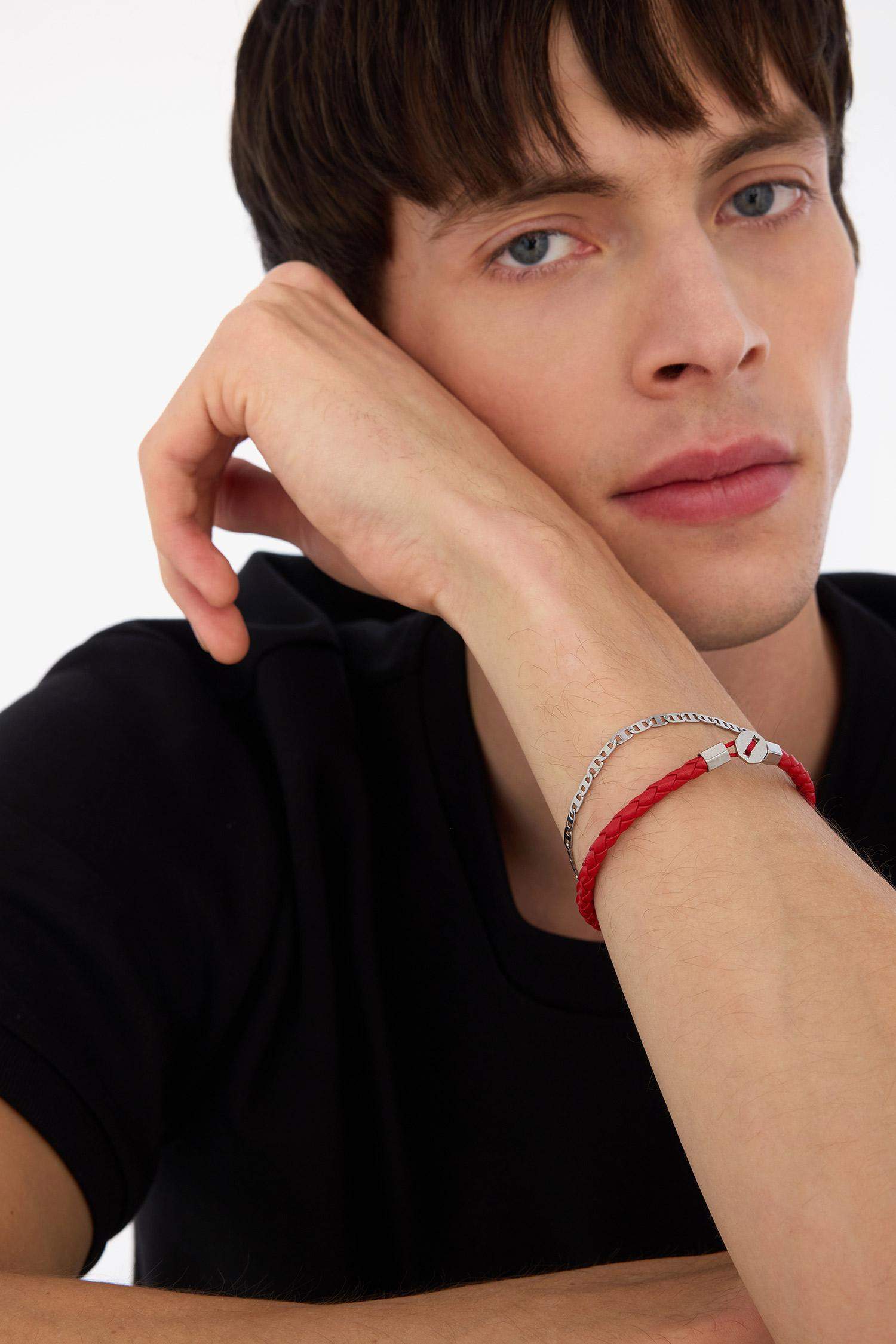 AtolyeWolf x DeFacto Erkek 2'li Kırmızı Deri Çelik Parçalı ve Gümüş Bar Çelik Zincirli Bileklik