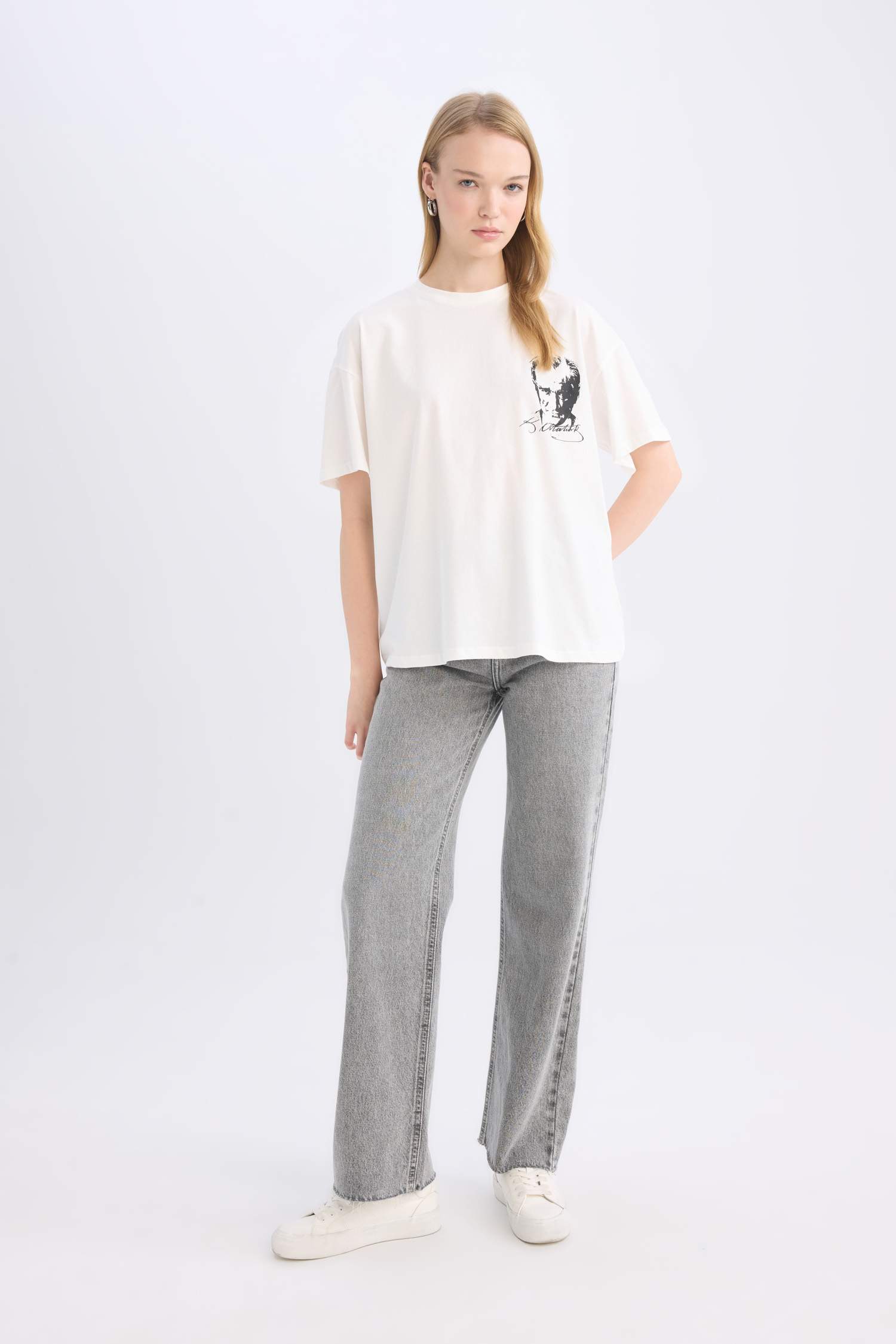 Coool Oversize Geniş Kalıp Atatürk Baskılı Kısa Kollu Tişört