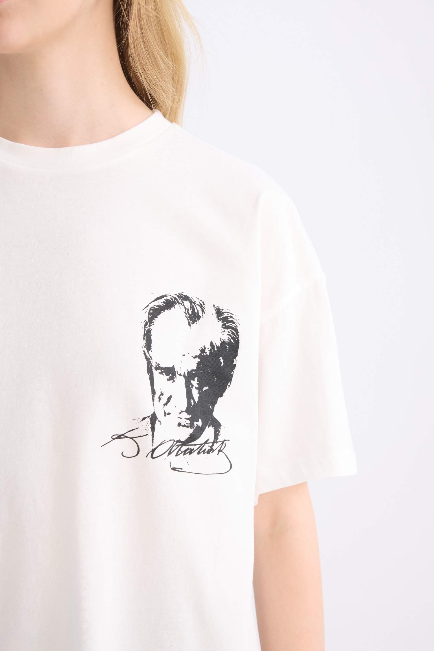 Coool Oversize Geniş Kalıp Atatürk Baskılı Kısa Kollu Tişört