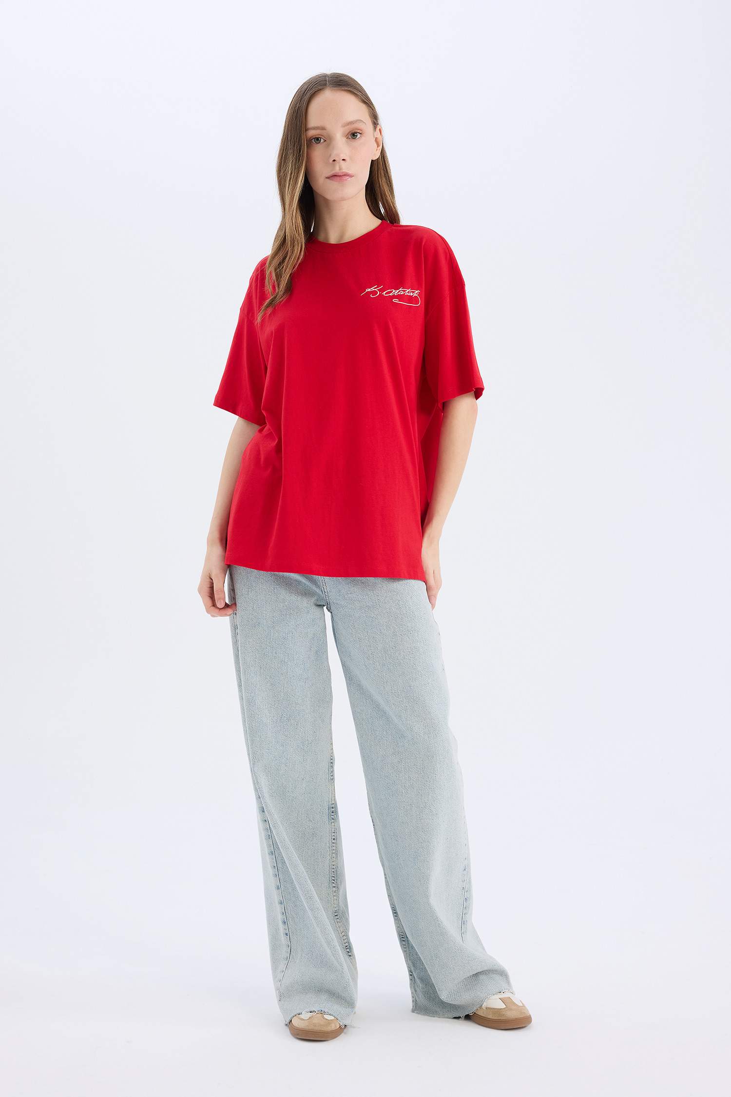 Oversize Geniş Kalıp Atatürk İmzalı Kısa Kollu Kırmızı Tişört