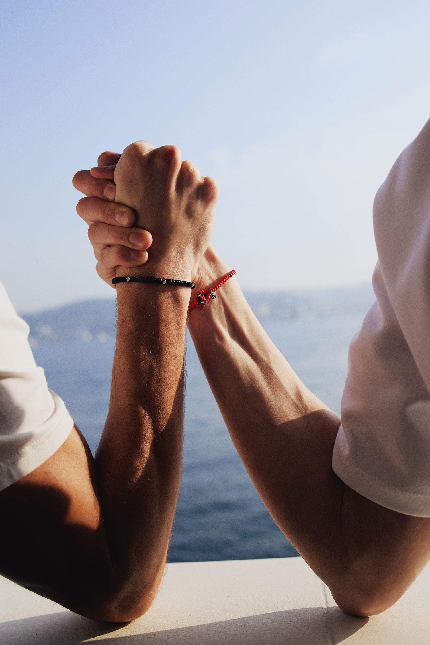 AtolyeWolf x DeFacto Erkek Örülmüş İp ve Çelik Parçalı Siyah Kırmızı Yılan Bileklik