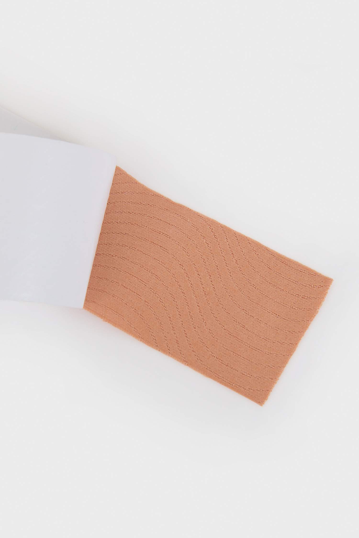 Yapışkanlı Göğüs Şekillendirici Bant