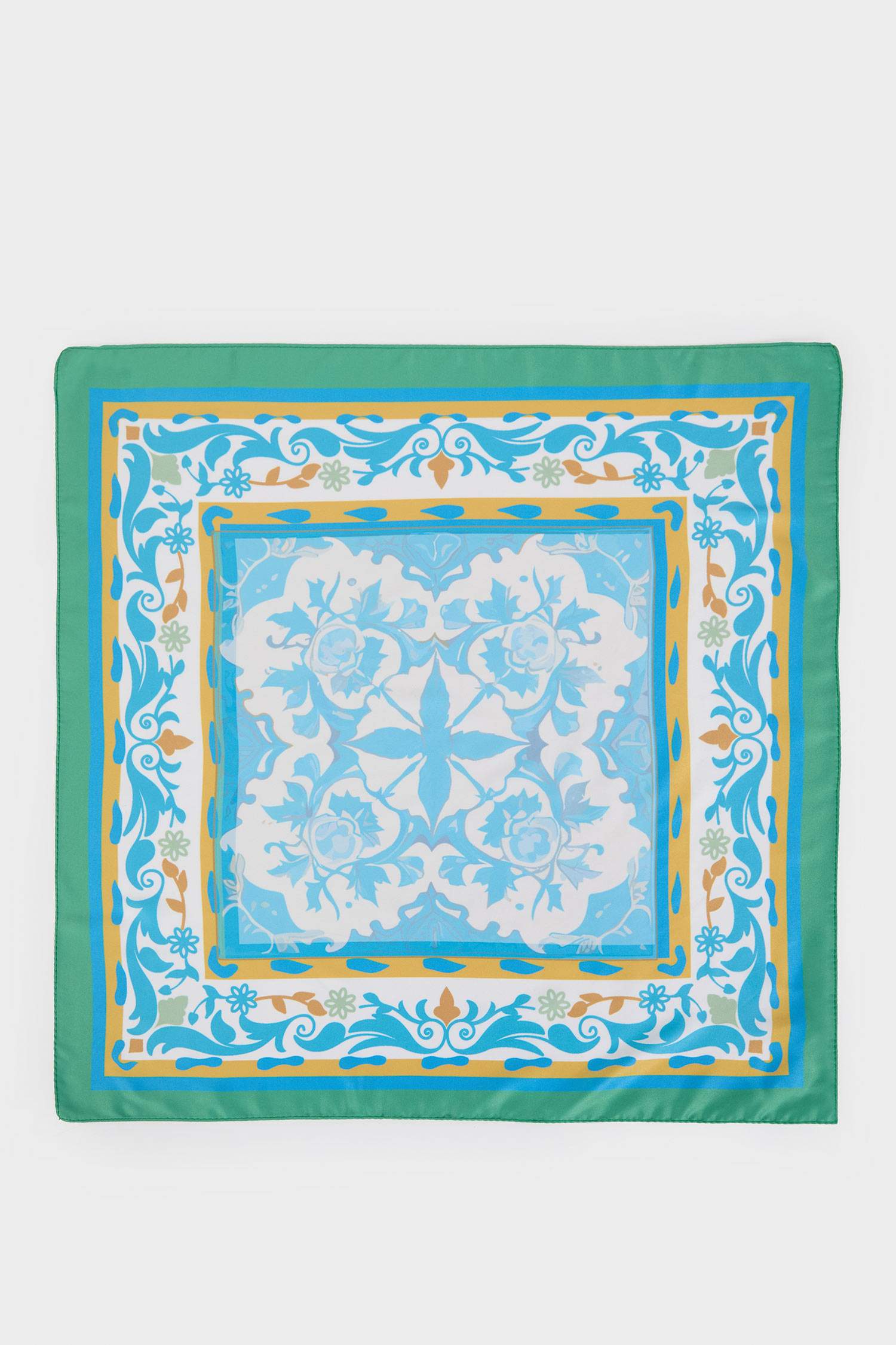 Kadın Desenli Saten Fular