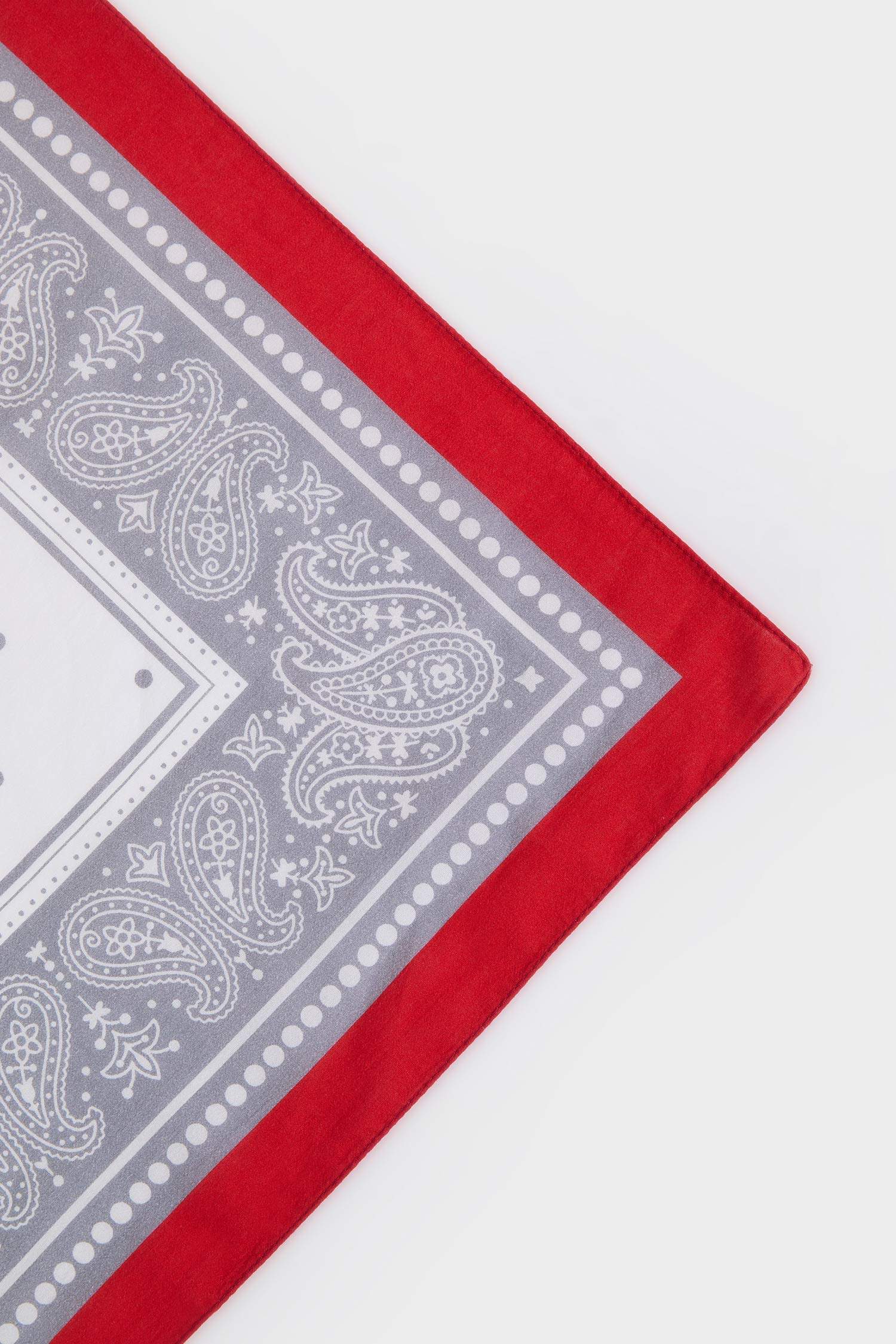 Kadın Desenli Pamuklu Bandana