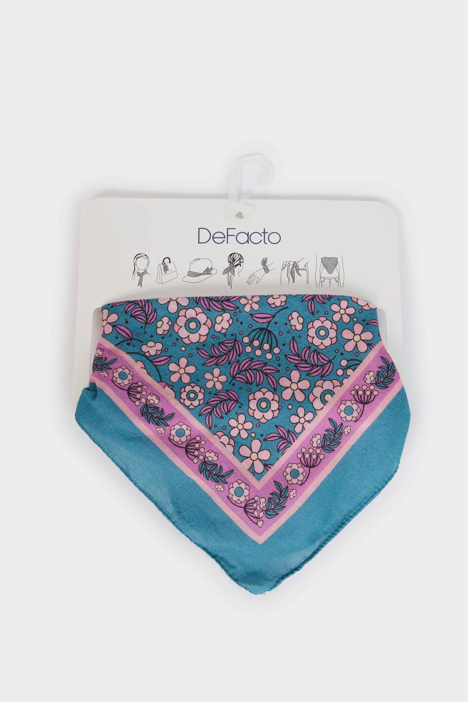 Woman Printed Bandana