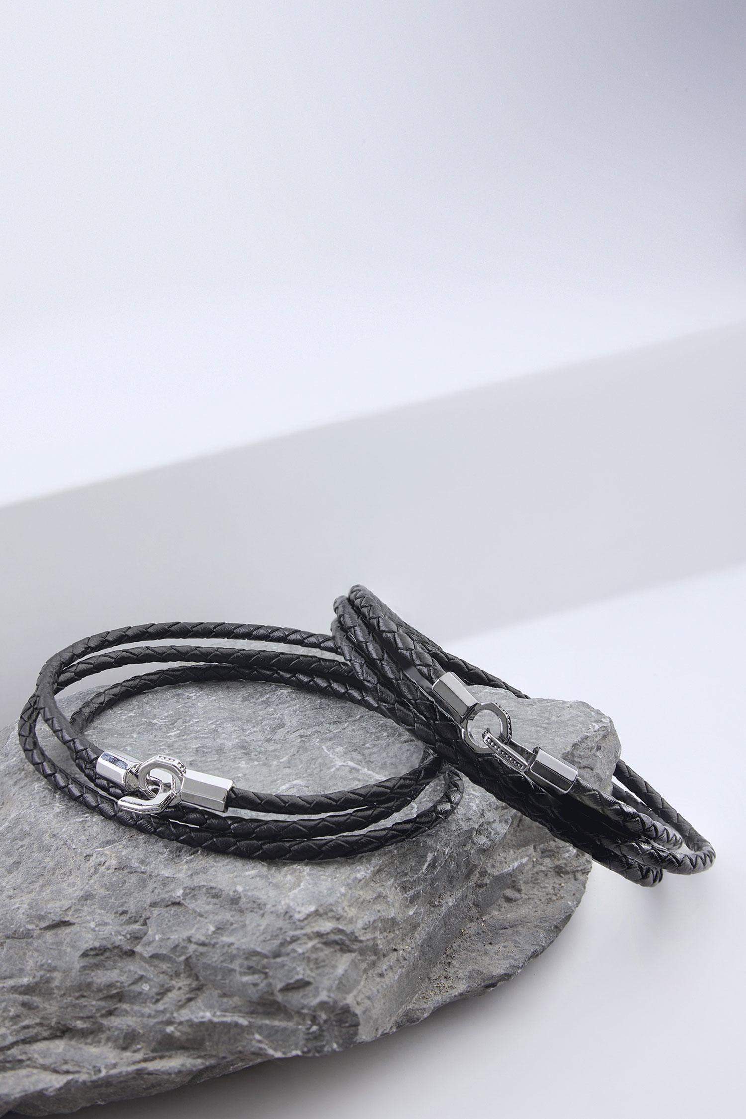 AtolyeWolf x DeFacto Erkek  Siyah Üç Katlı Deri Çelik Parçalı Bileklik