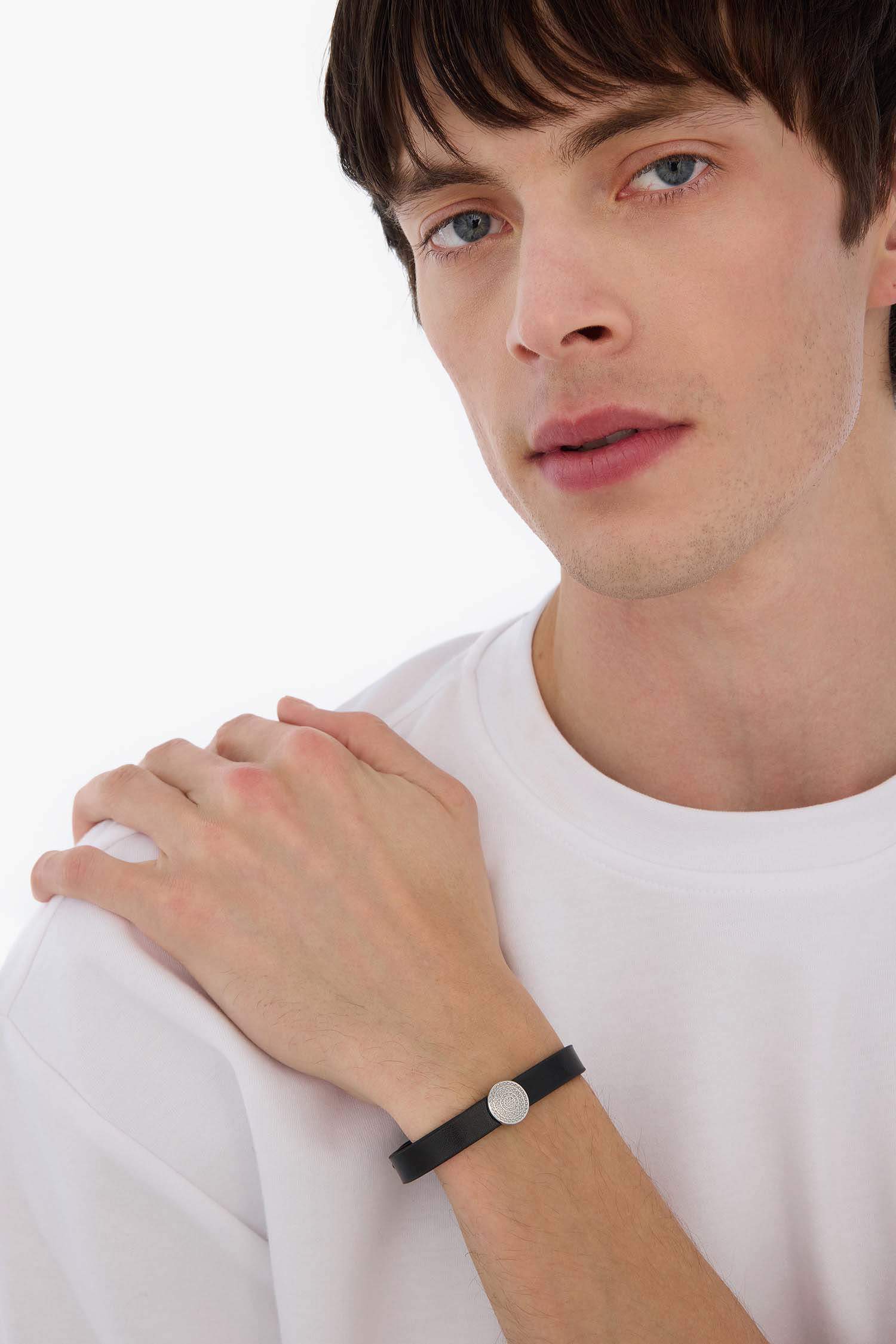 AtolyeWolf x DeFacto Erkek Siyah Deri Çelik Parçalı Zırh Kemer Bileklik