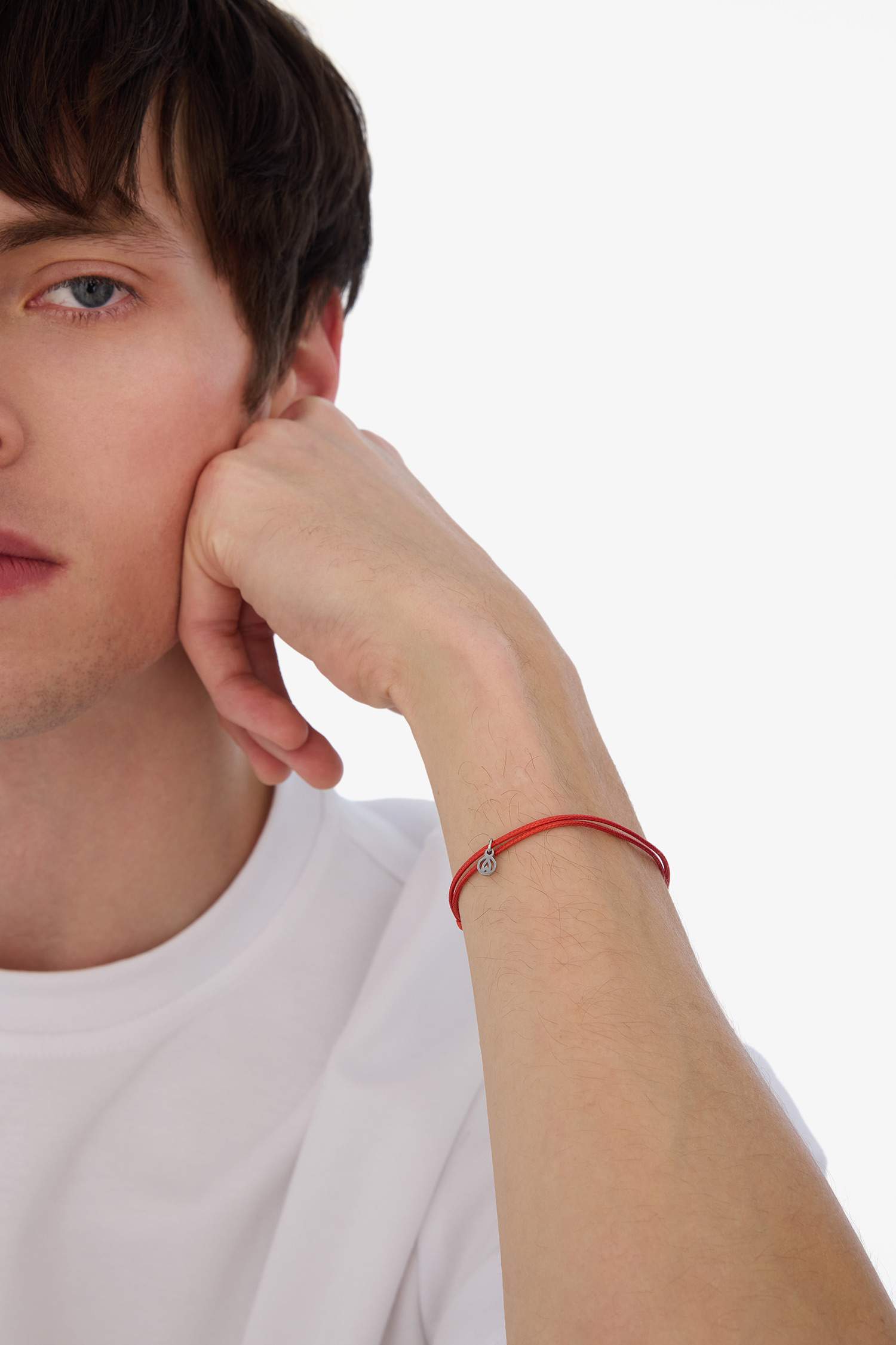 Bracelet porte-bonheur unisexe avec corde rouge et acier - AtolyeWolf x DeFacto