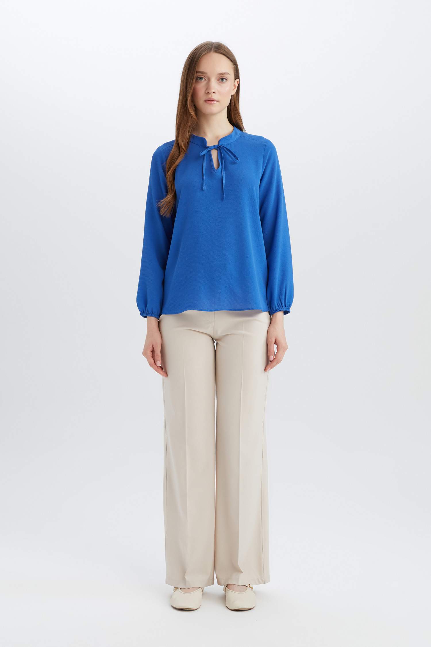 Blouse basique à col à revers et manches longues