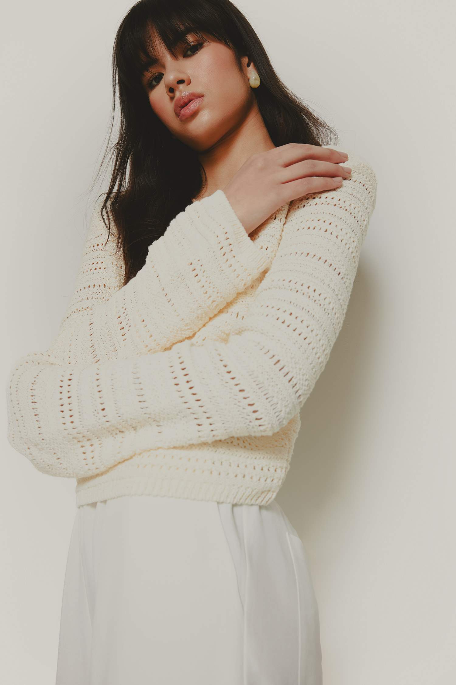 Оверсайз Свитер Из Ажурной Трикотажной Ткани С Широкой Лодочной Горловиной