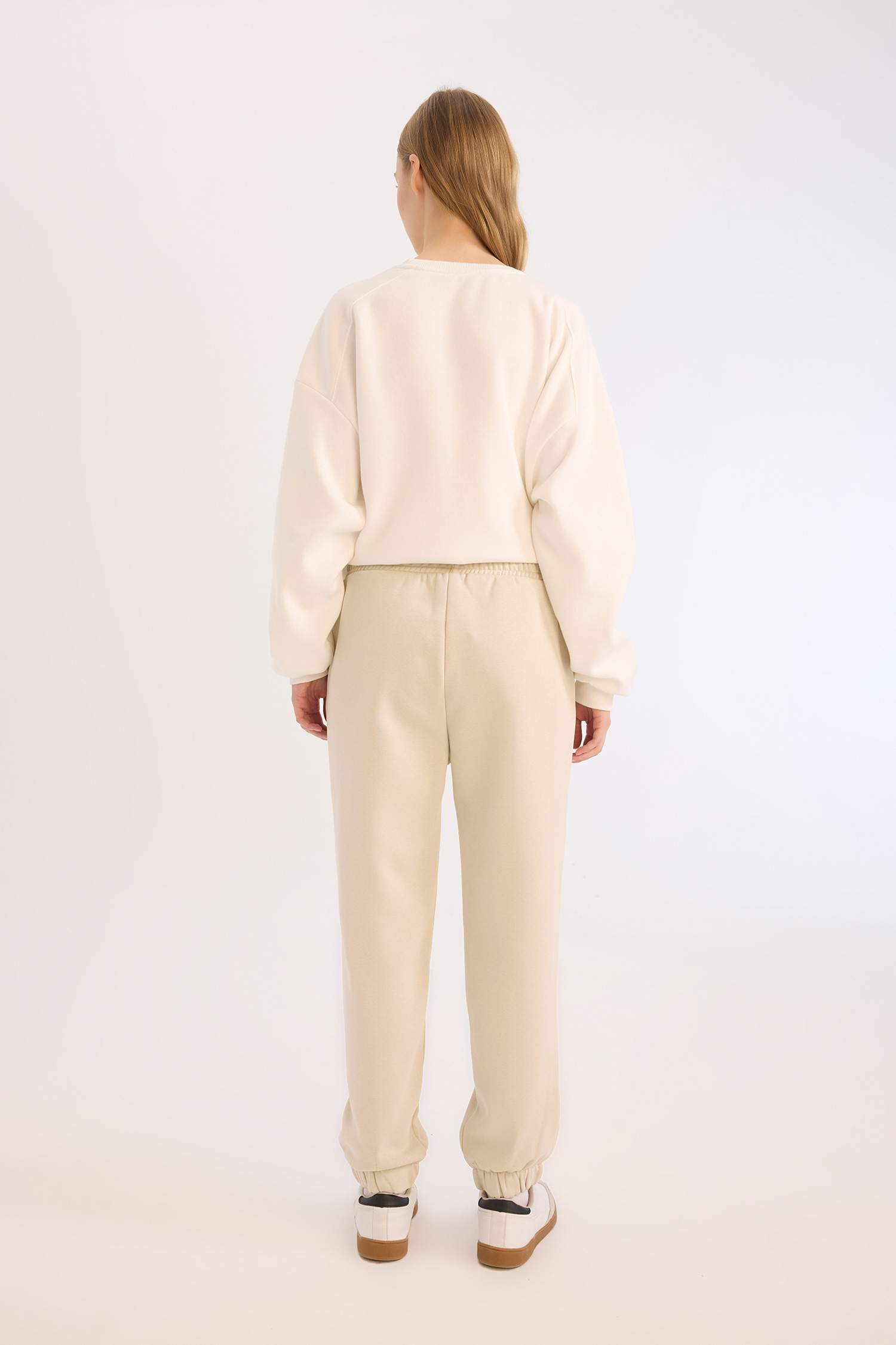 Basic Elastic Waist Leg Thick Jogger Sweatpants