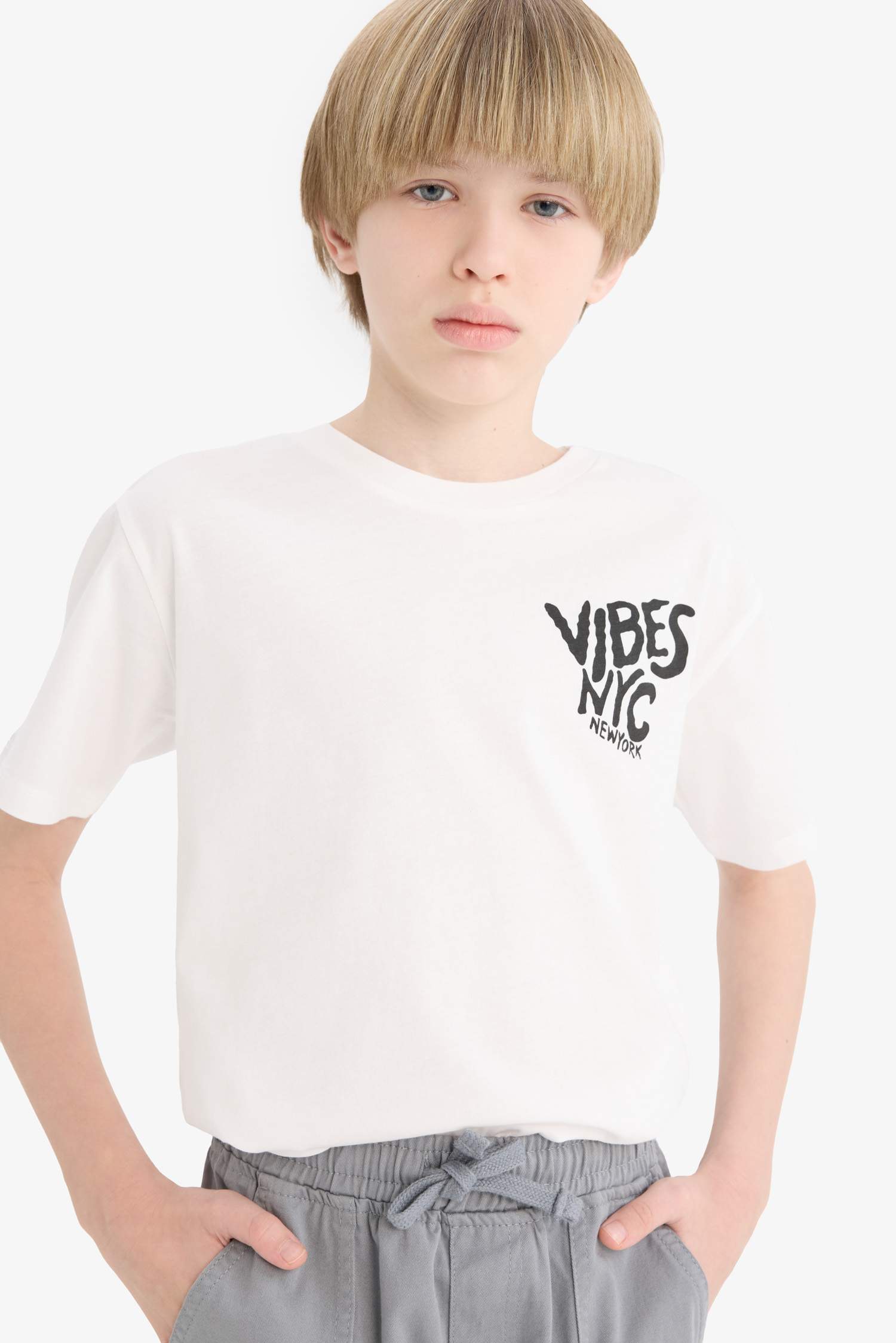 تيشيرت نص ردن ولادي مطبوع قصة عادية بياخة مستديرة