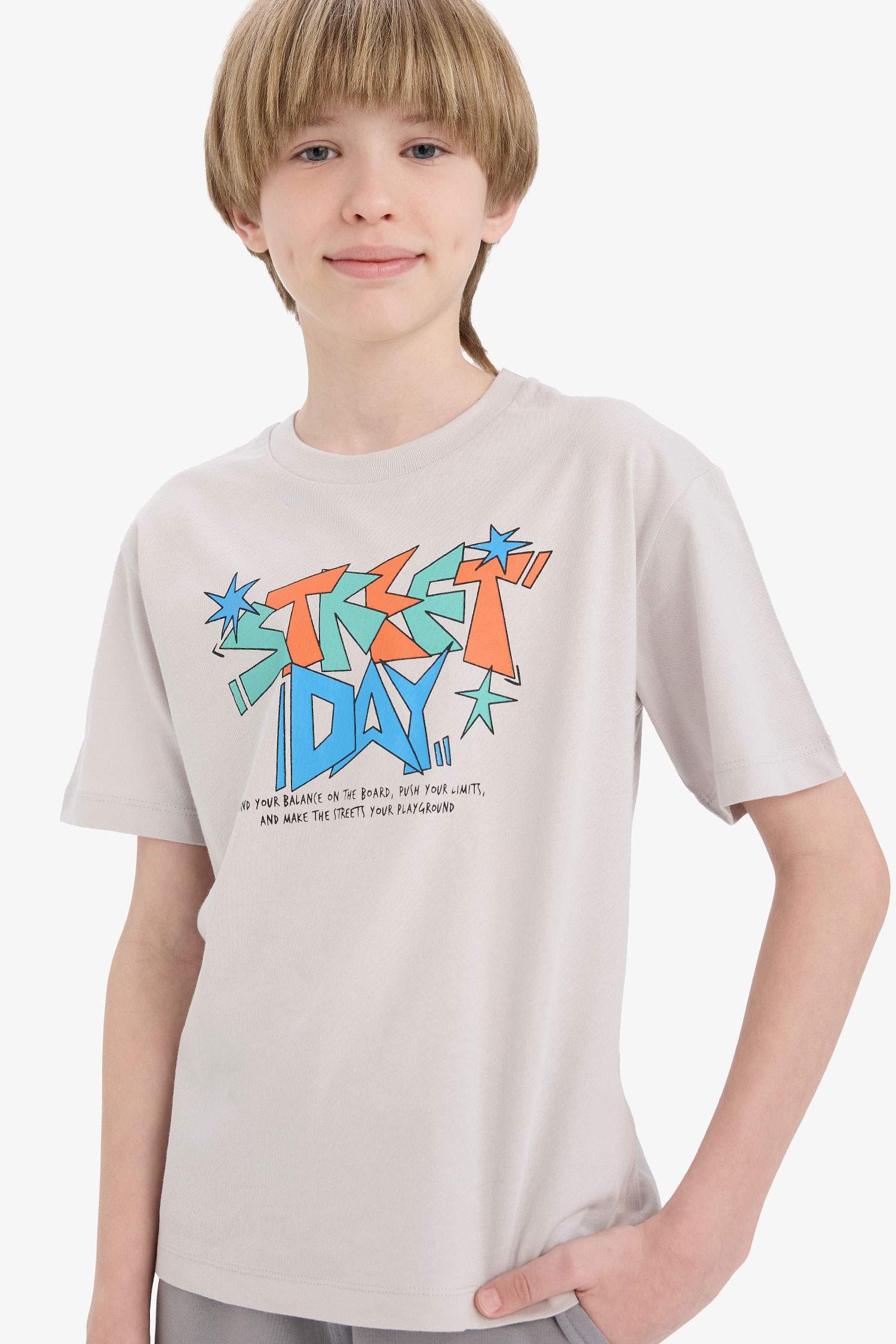 Футболка для мальчика с круглым вырезом и рисунком, короткий рукав