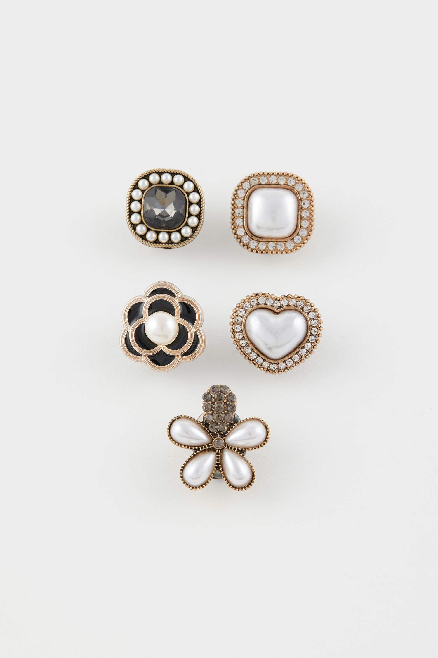 Kadın 5'li İnci Detaylı Terlik Süsü