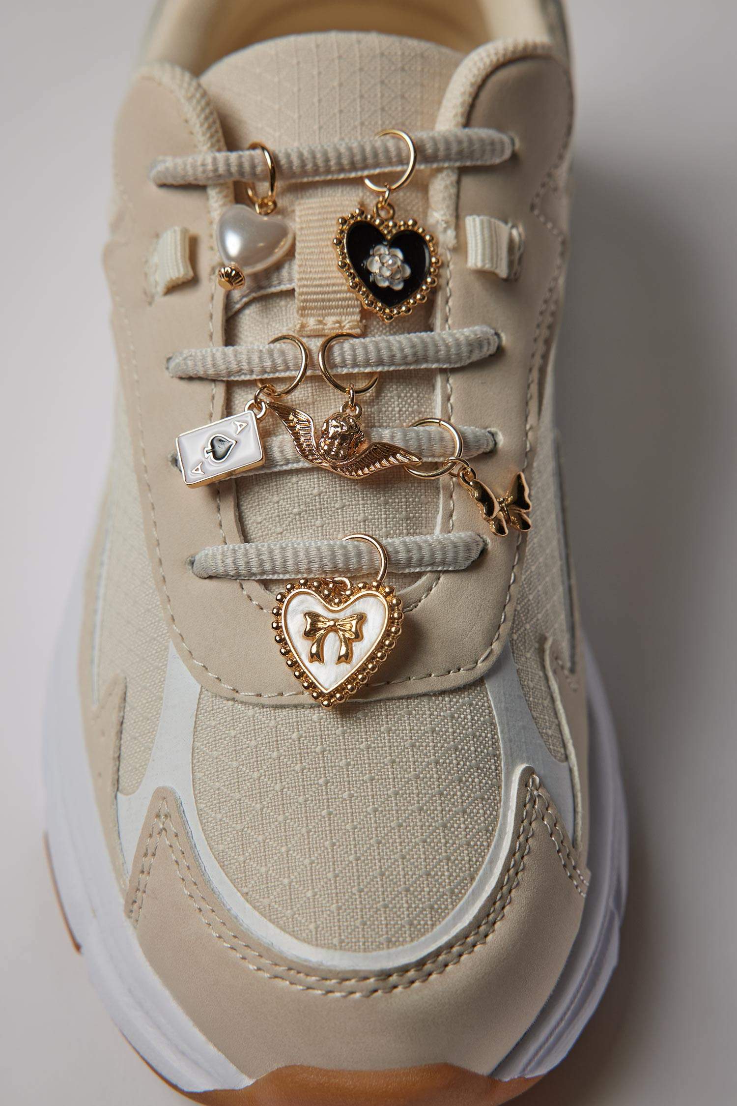 Woman 6 Piece Gold Black Slipper Ornament