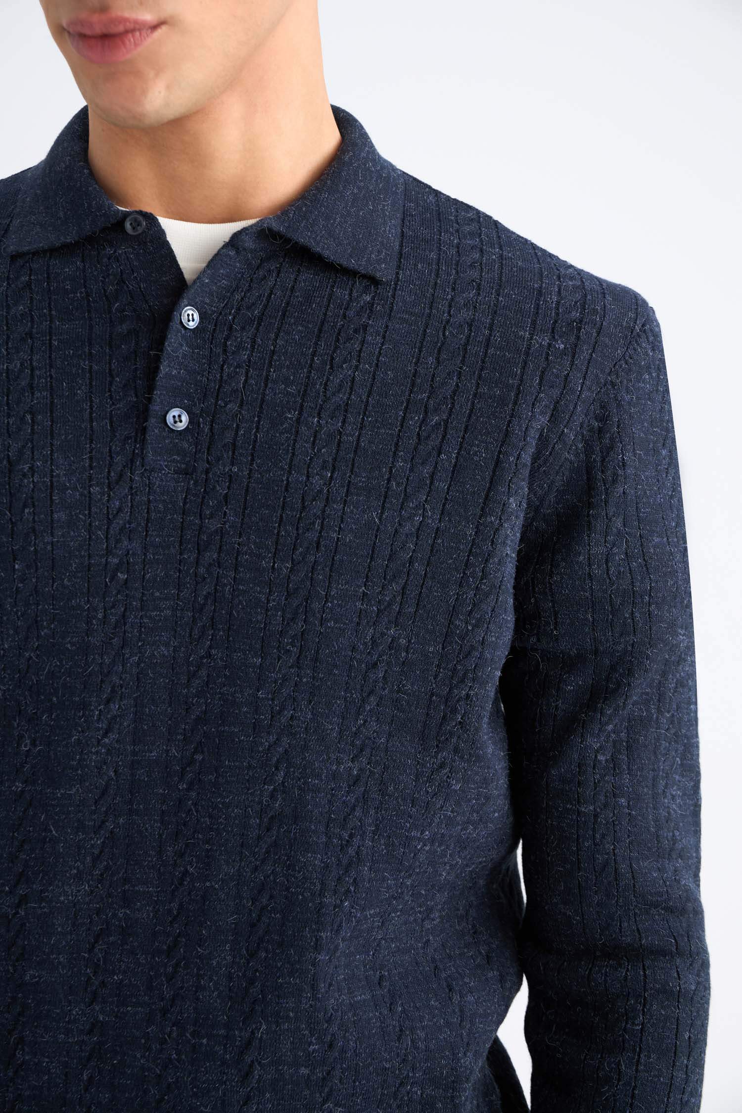 Standard Fit Polo Collar Knitwear Pullover