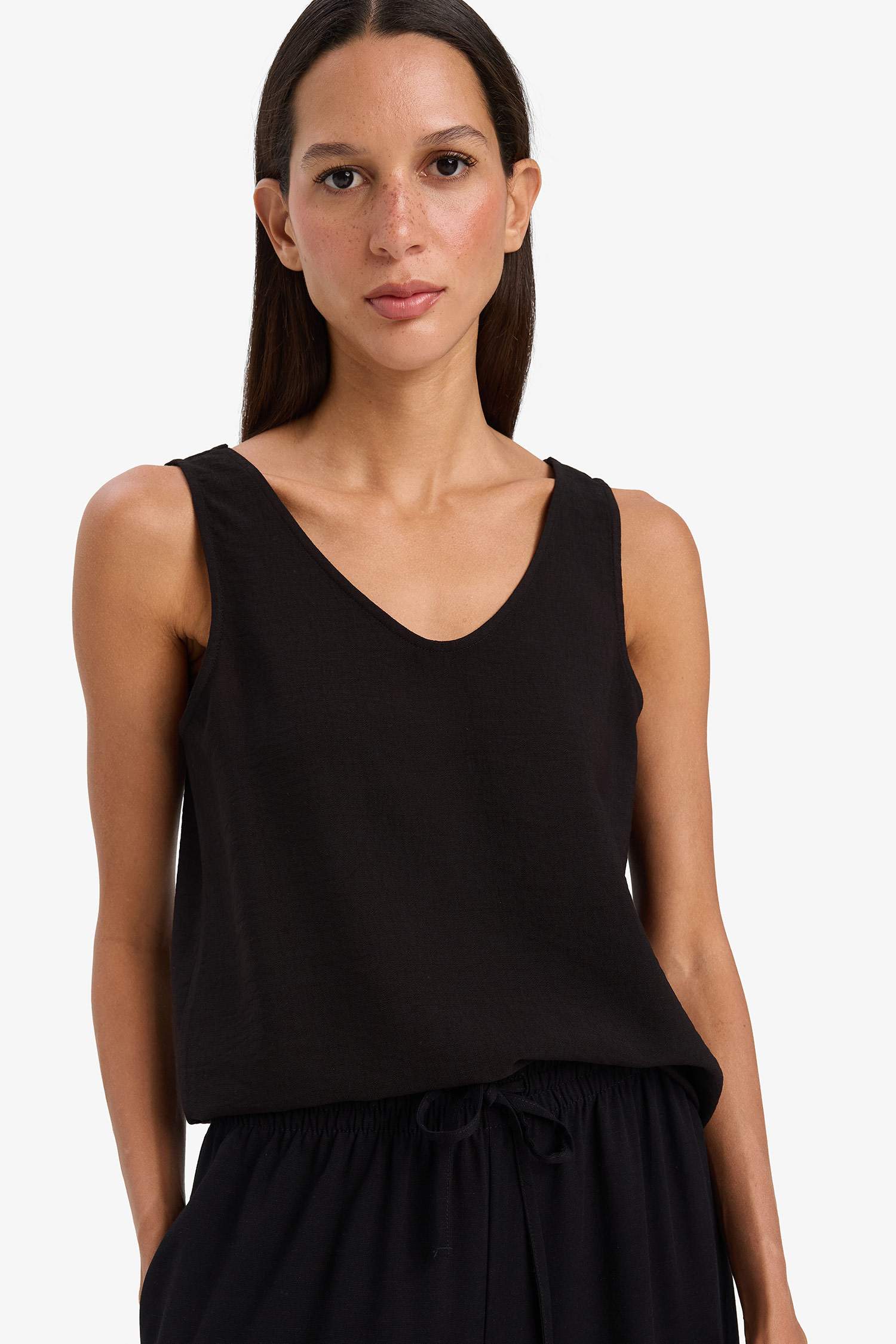 Блузка без рукавов с V-образным вырезом, обычная посадка