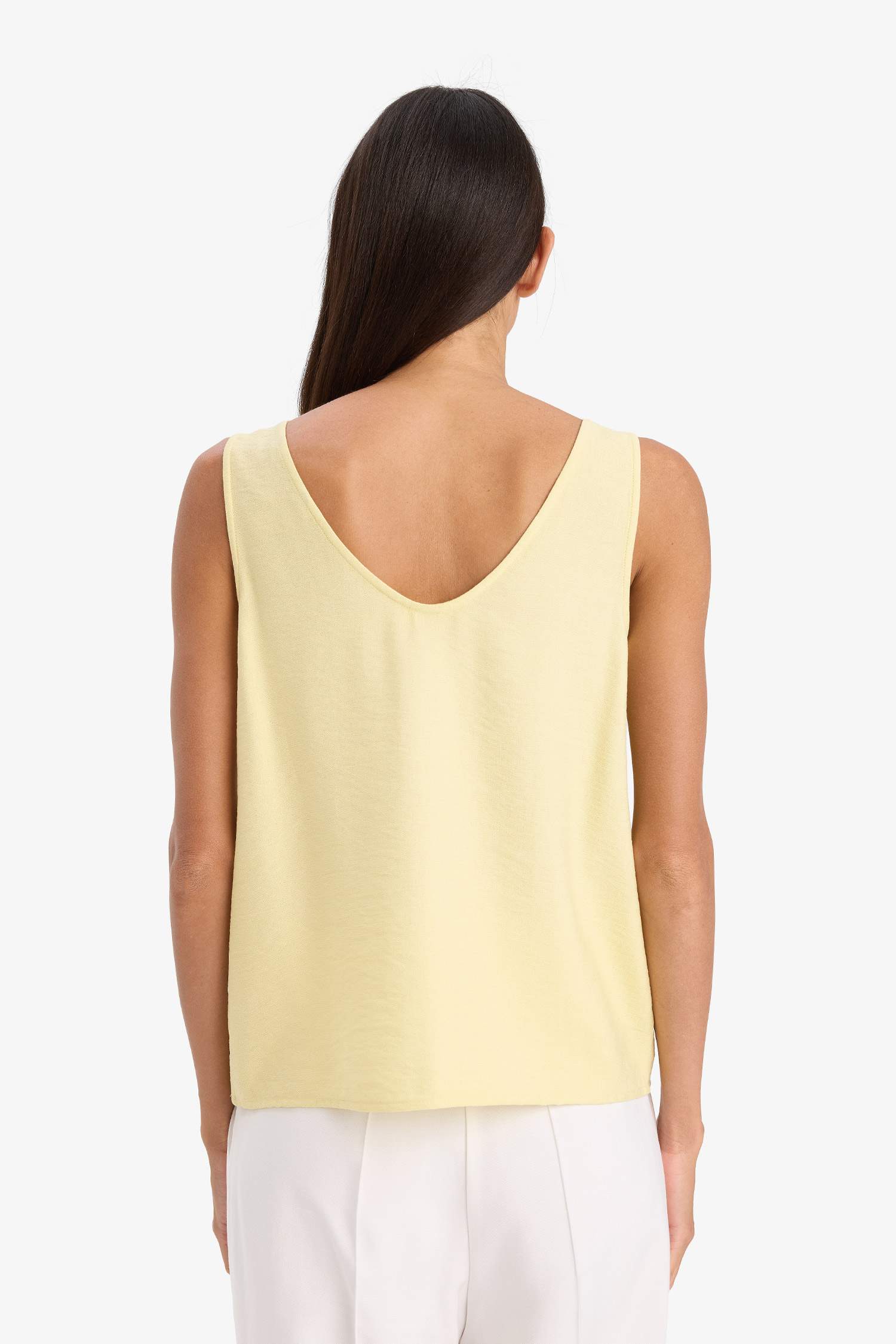 Regular Fit V Yaka Kolsuz Bluz