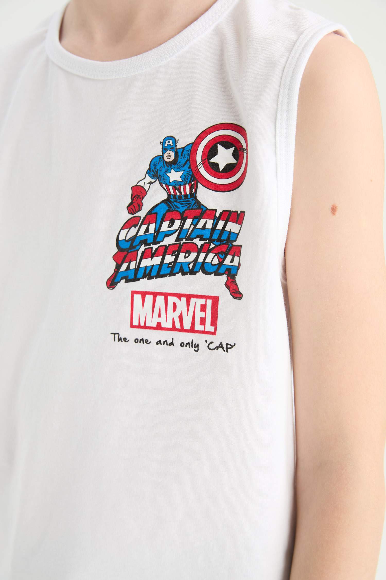 Boy Marvel Comics 2 Piece Set