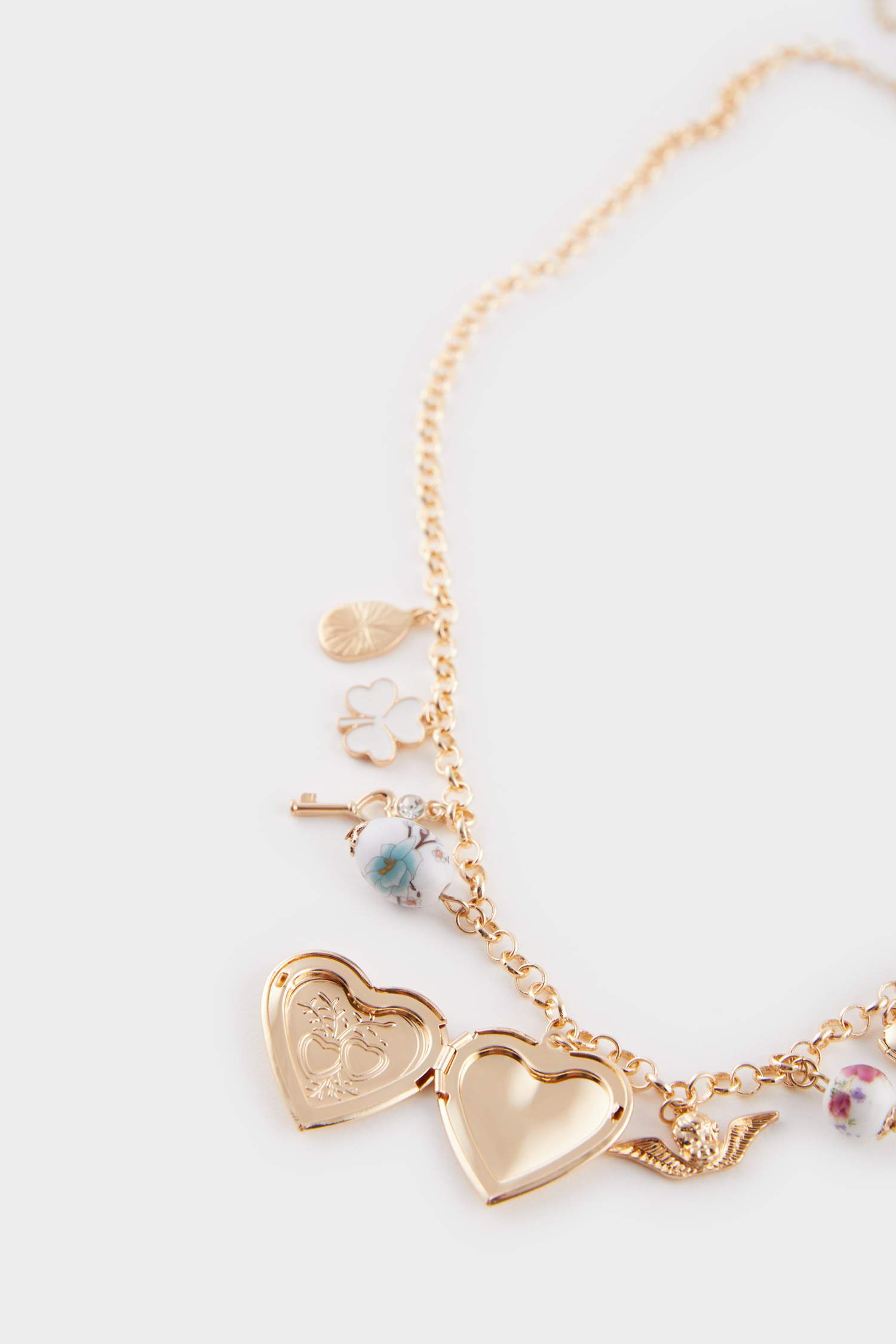 Woman Charm Gold Necklace