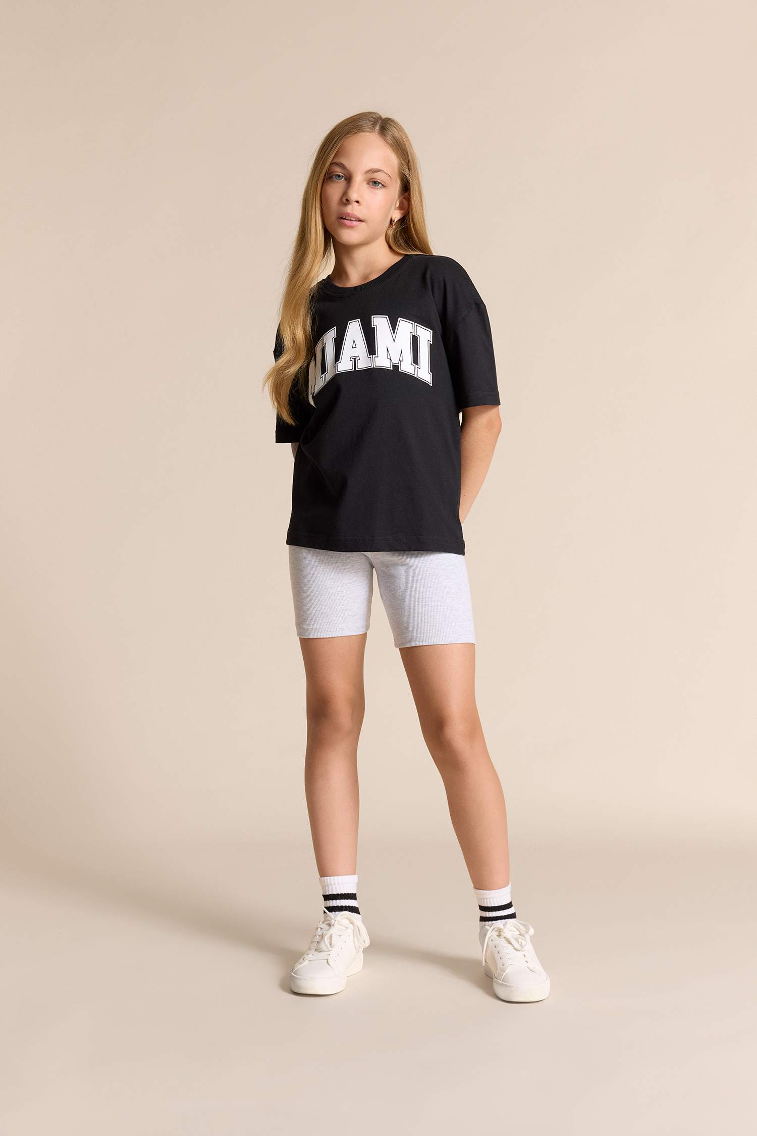 Kız Çocuk Relax Fit Bisiklet Yaka Baskılı Kısa Kollu Tişört