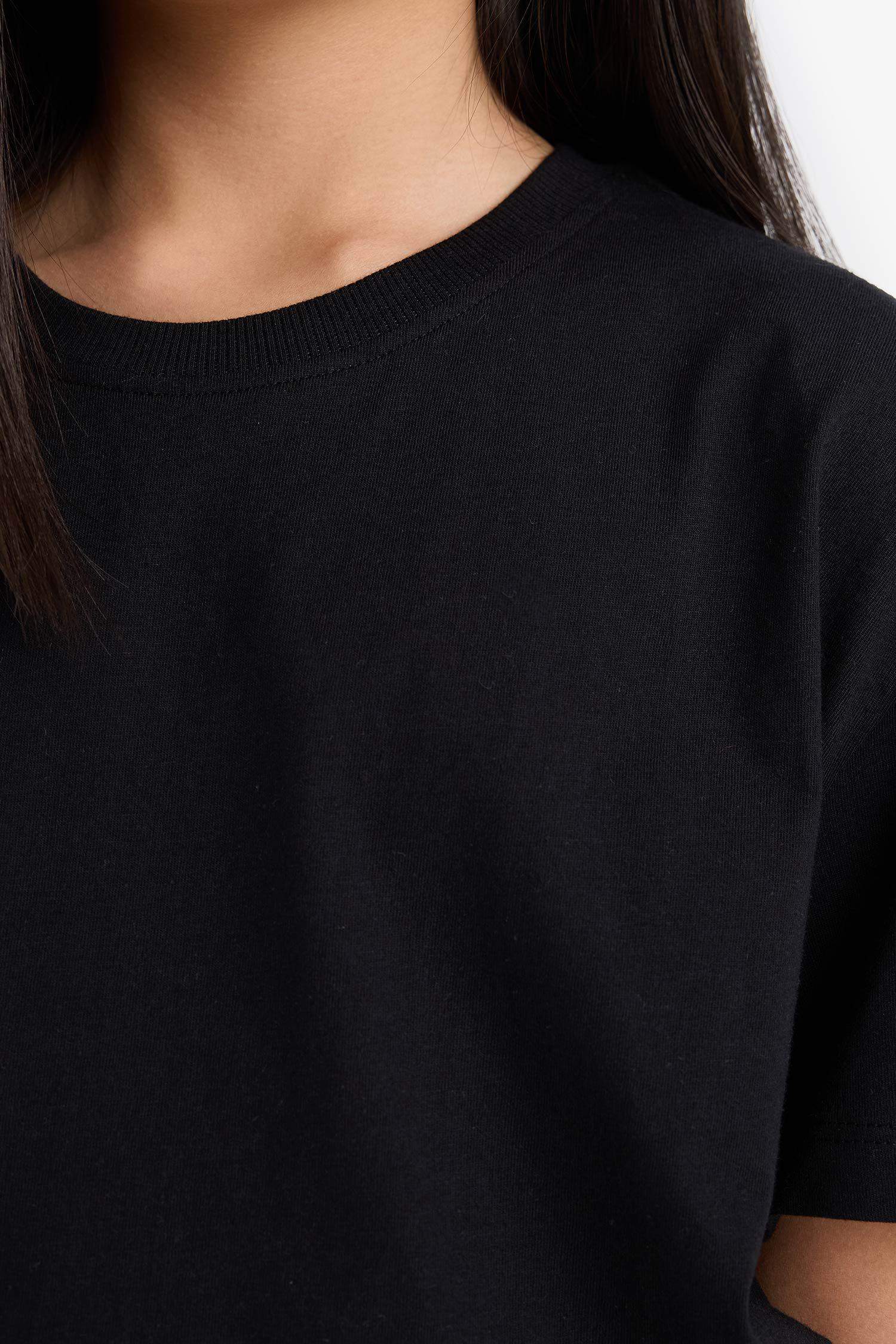 Kız Çocuk Relax Fit Bisiklet Yaka Kısa Kollu Okul Tişörtü