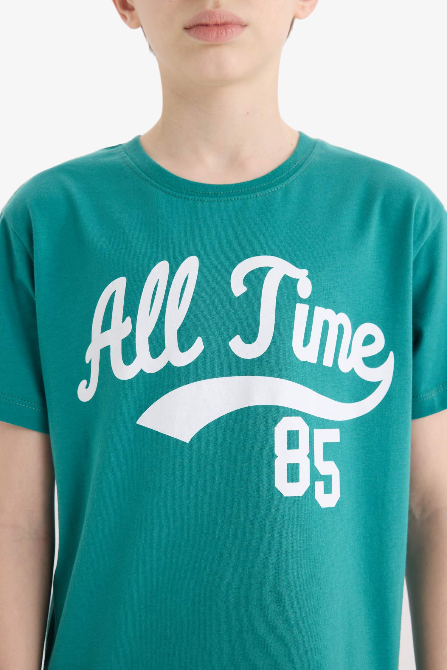 Ensemble de t-shirt imprimé à manches courtes et short pour garçon