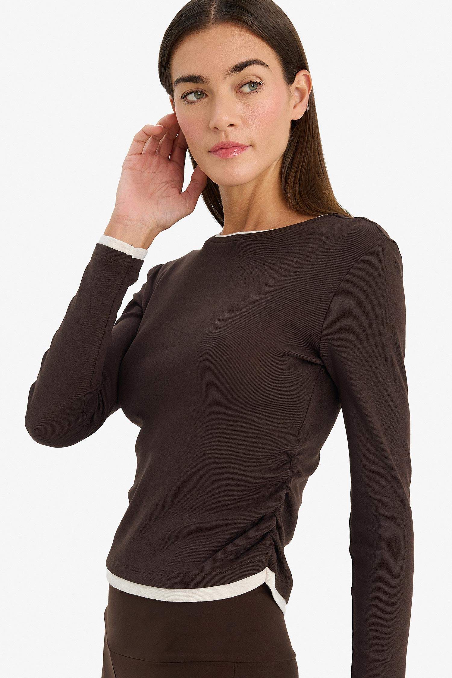 تيشيرت ردن طويل سليم فيت ريبانا بياخة مستديرة