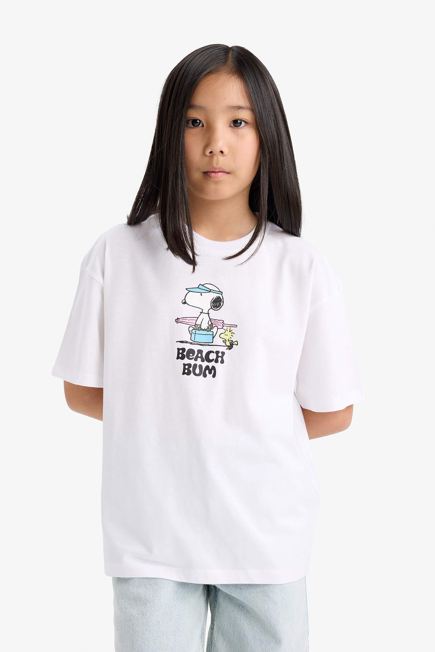 تيشيرت بنات نص كم اوفر سايز برقبة مستديرة بطبعة سنوبي